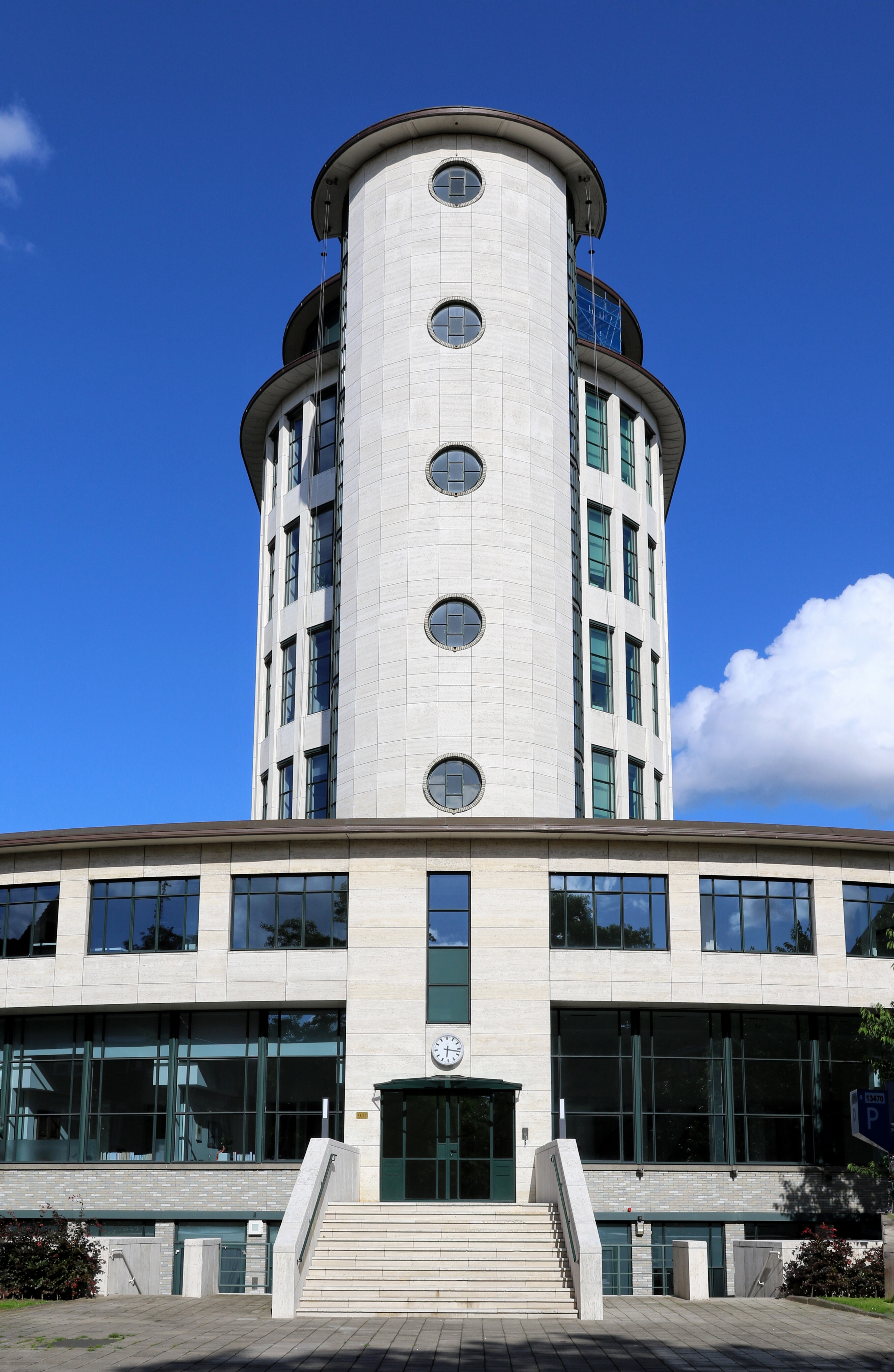 apollo-house-amsterdam-back-side