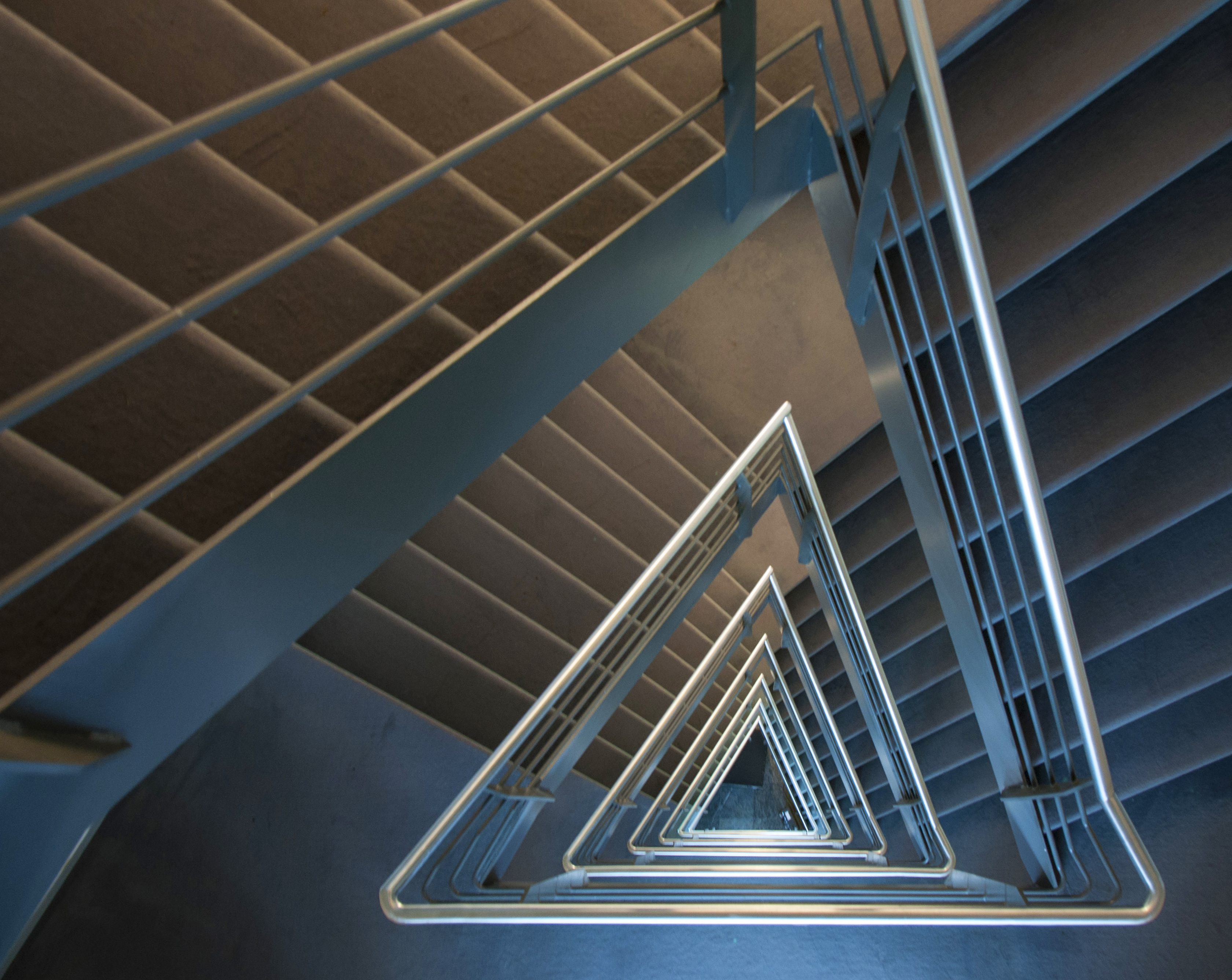 pink-floyd-the-light-side-of-the-moon