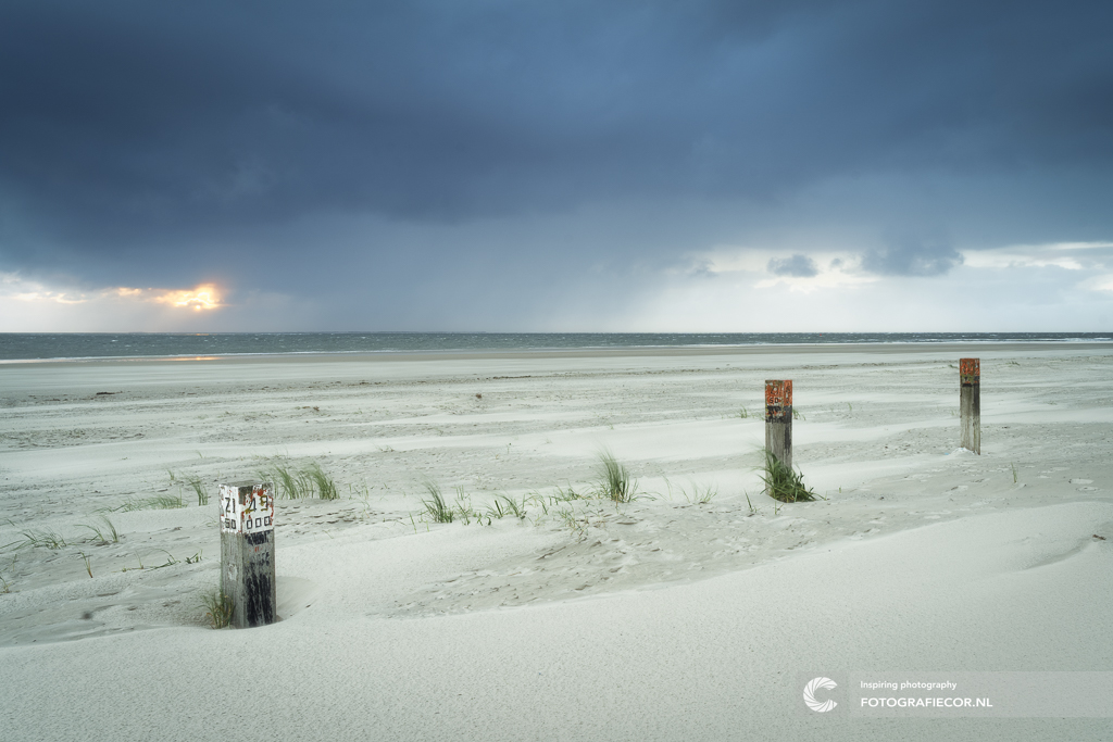 tussen-wind-en-stilte-dreiging-aan-de-kust-van-ameland