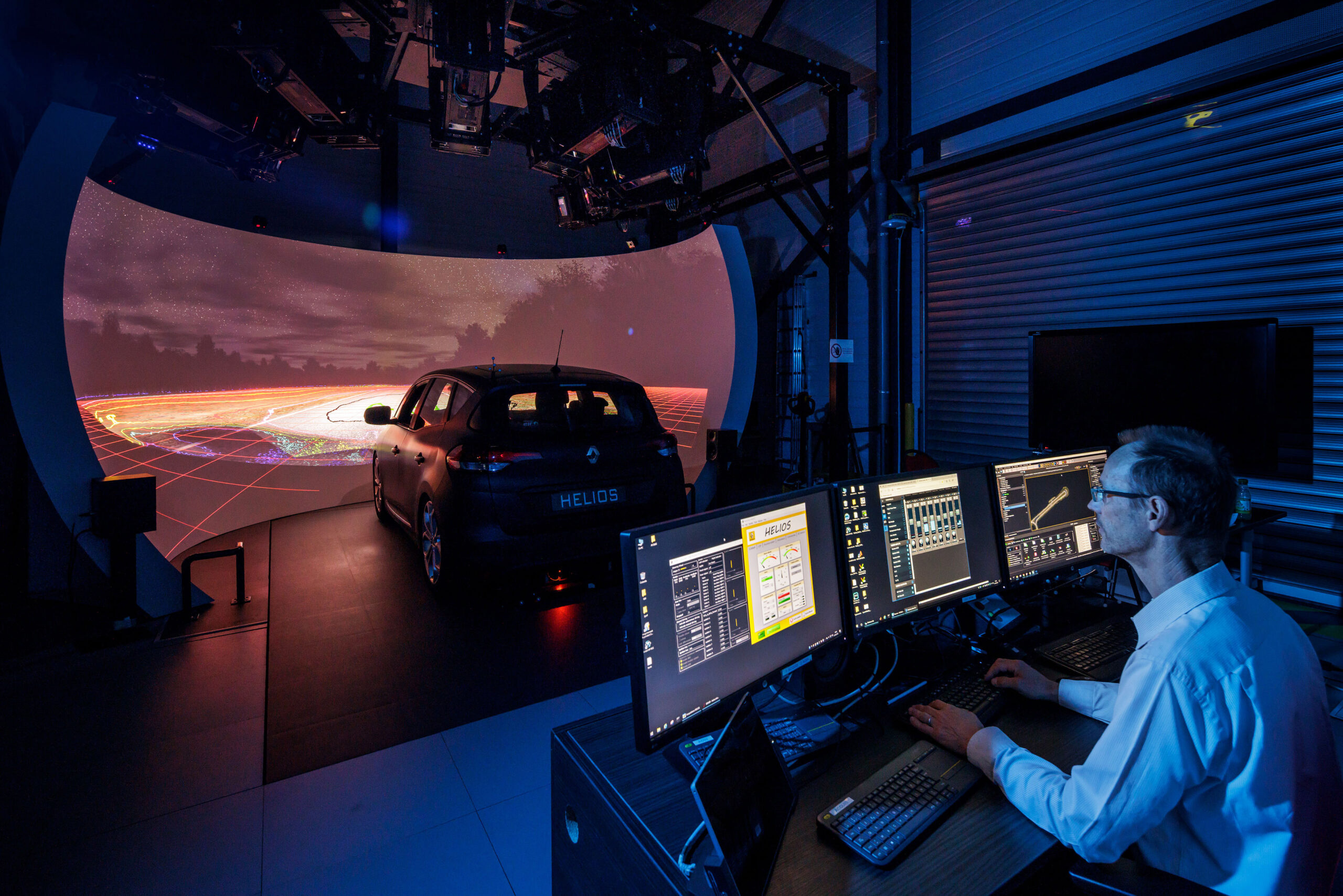 renault-group-opent-ultramodern-simulatiecentrum