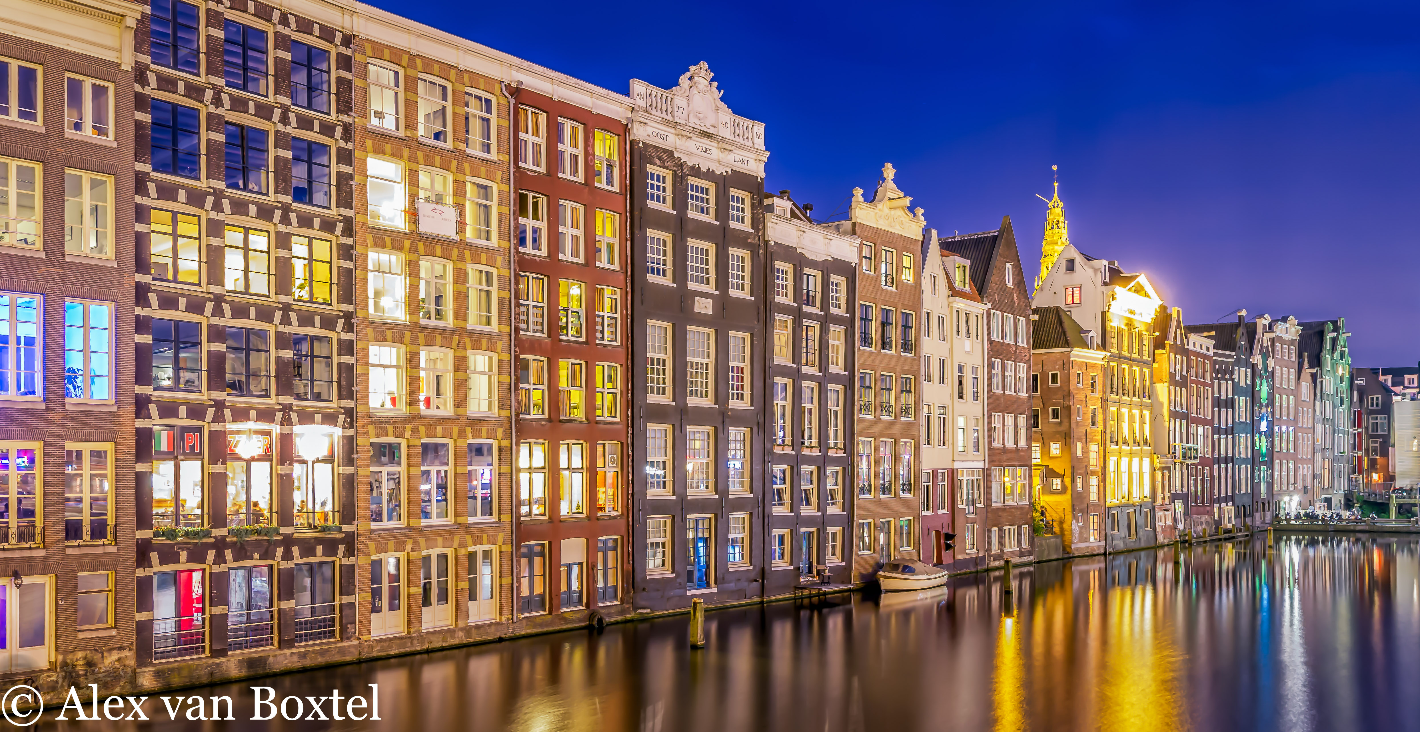 amsterdam-by-night-2