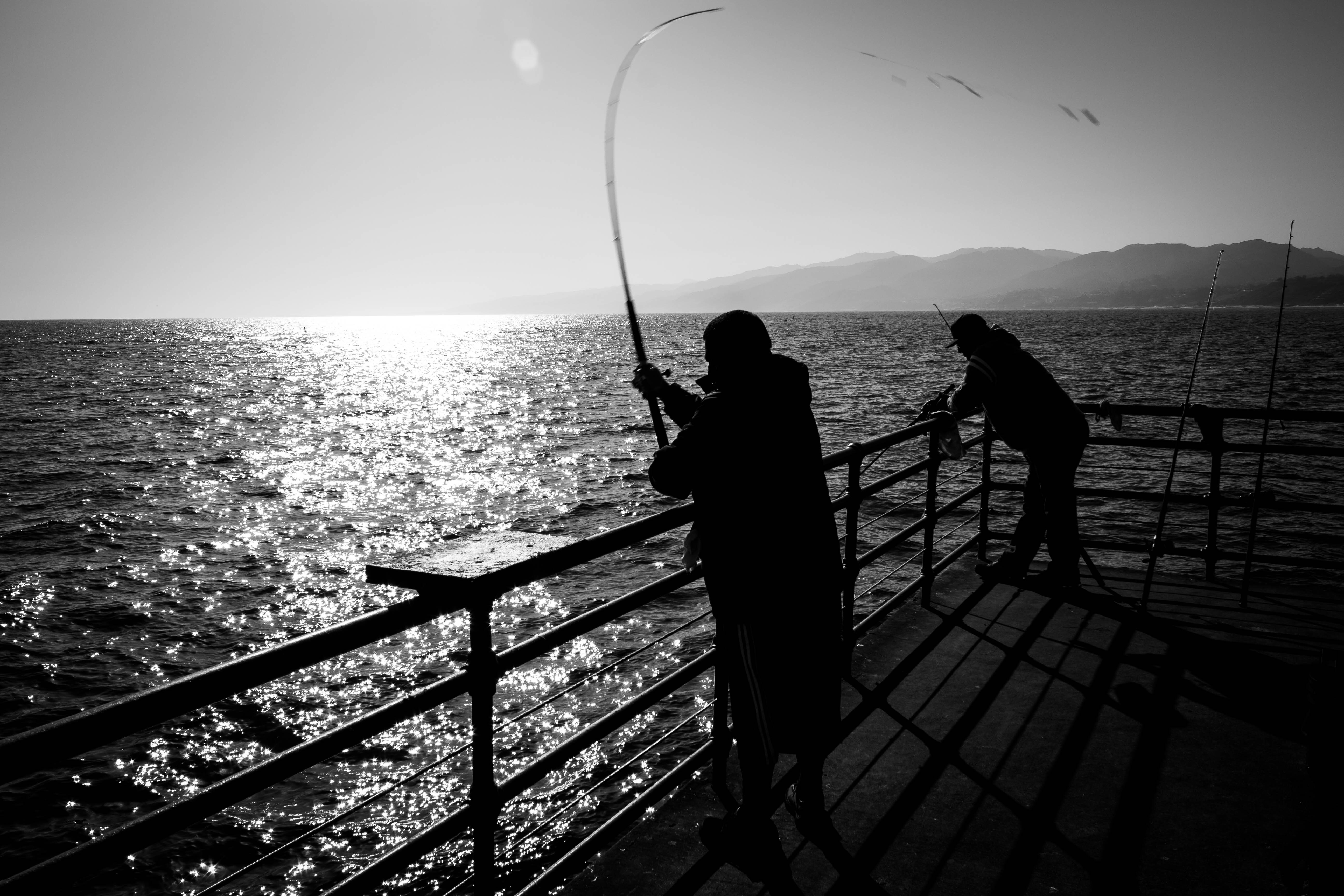 vissen-op-de-pier-van-santa-monica-ca