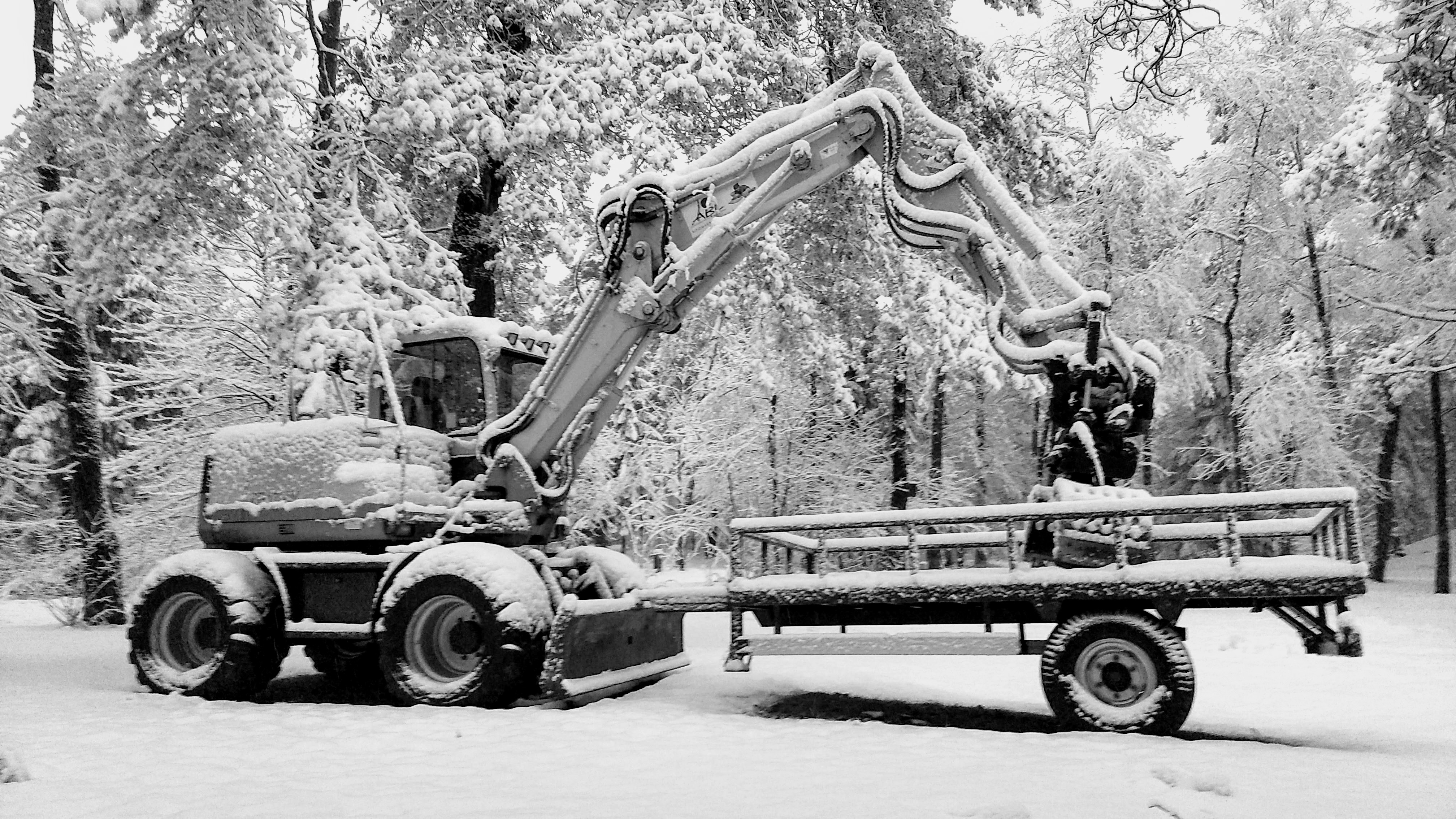 grijpwagen-in-de-sneeuw