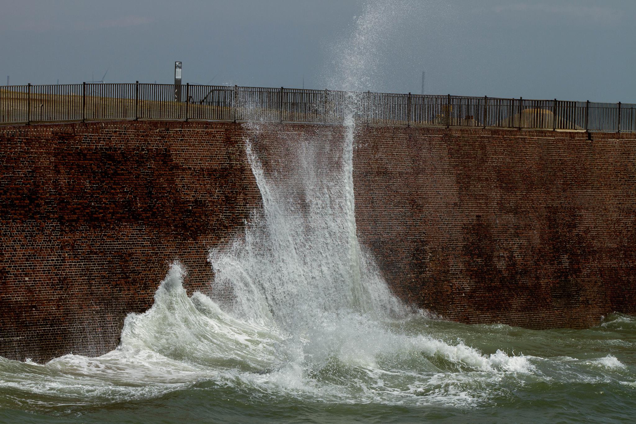 storm-westerschelde-bij-de-kust-van-vlissingen