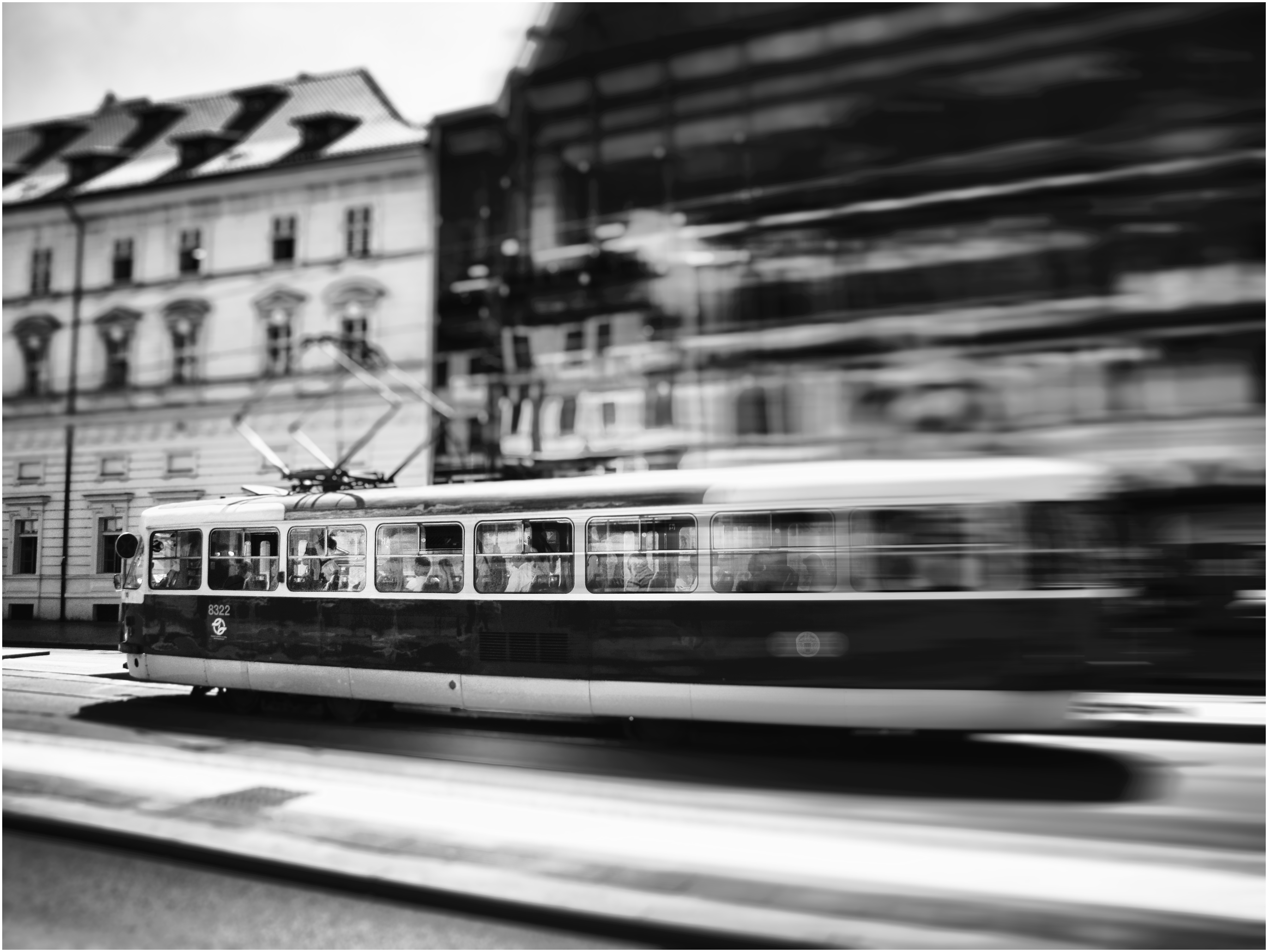 warp-tram