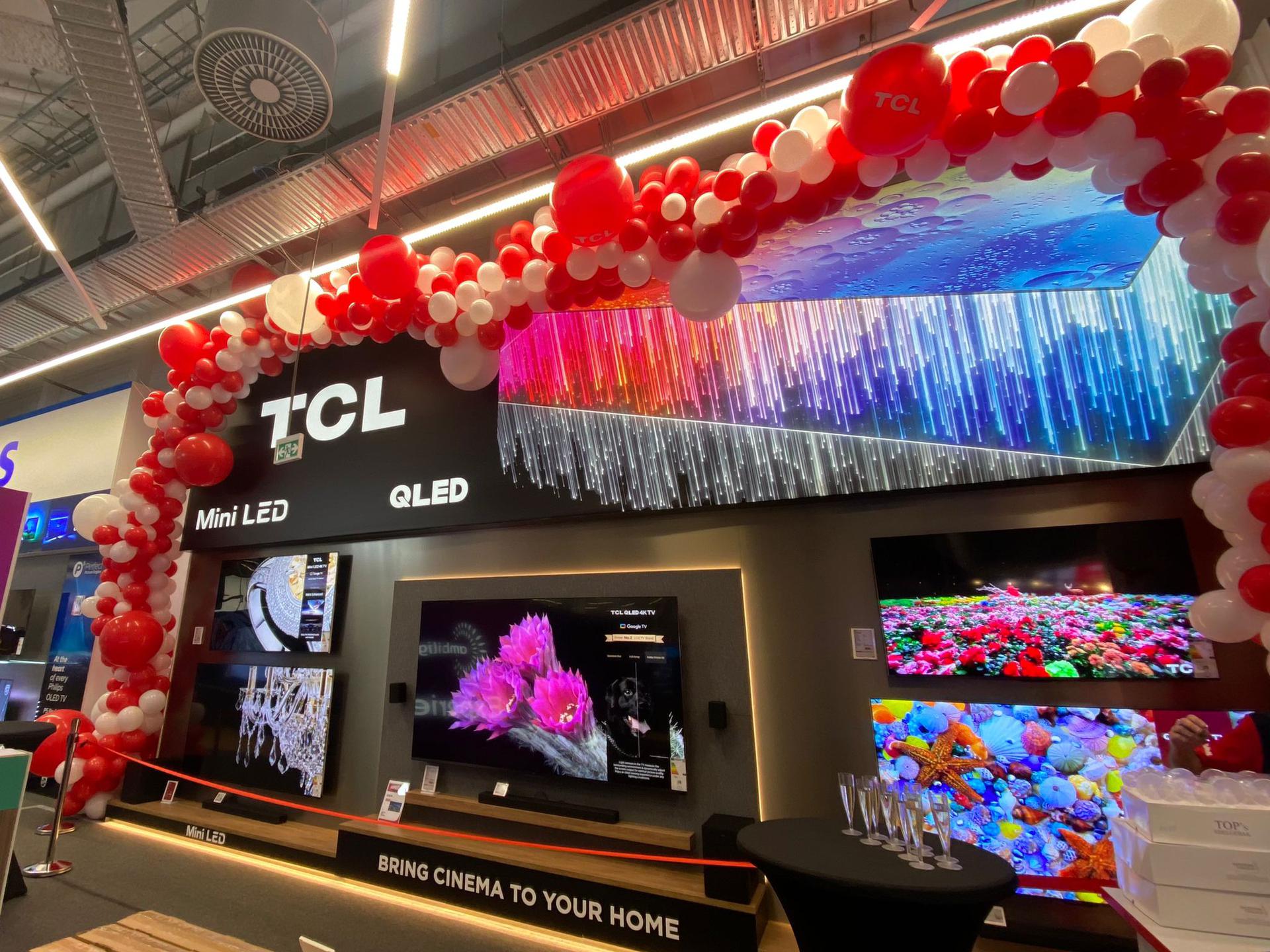 tcl-opent-hun-grootste-shop-in-shop-in-mediamarkt-amsterdam-arena