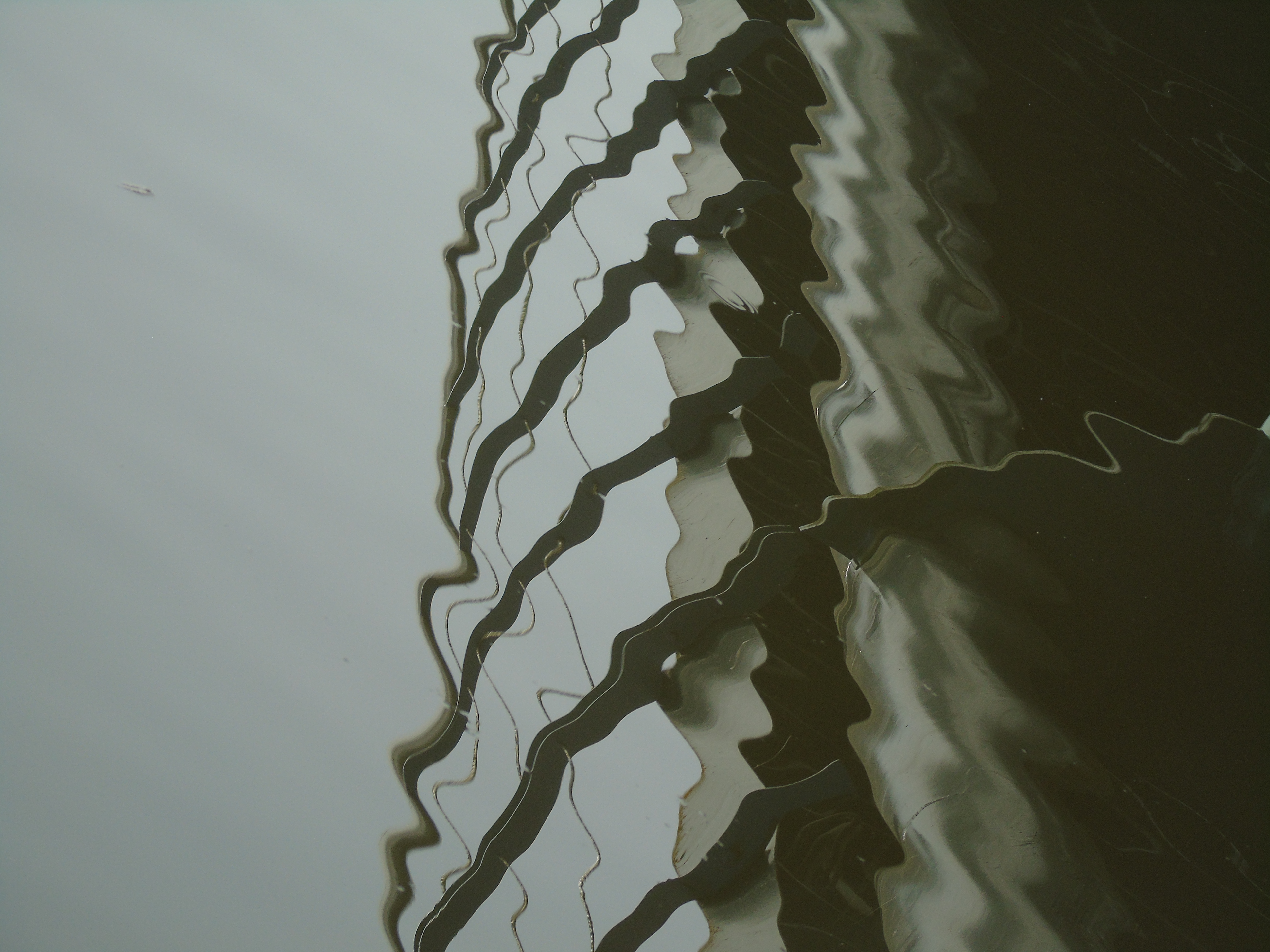 brug-in-het-water-spiegeling