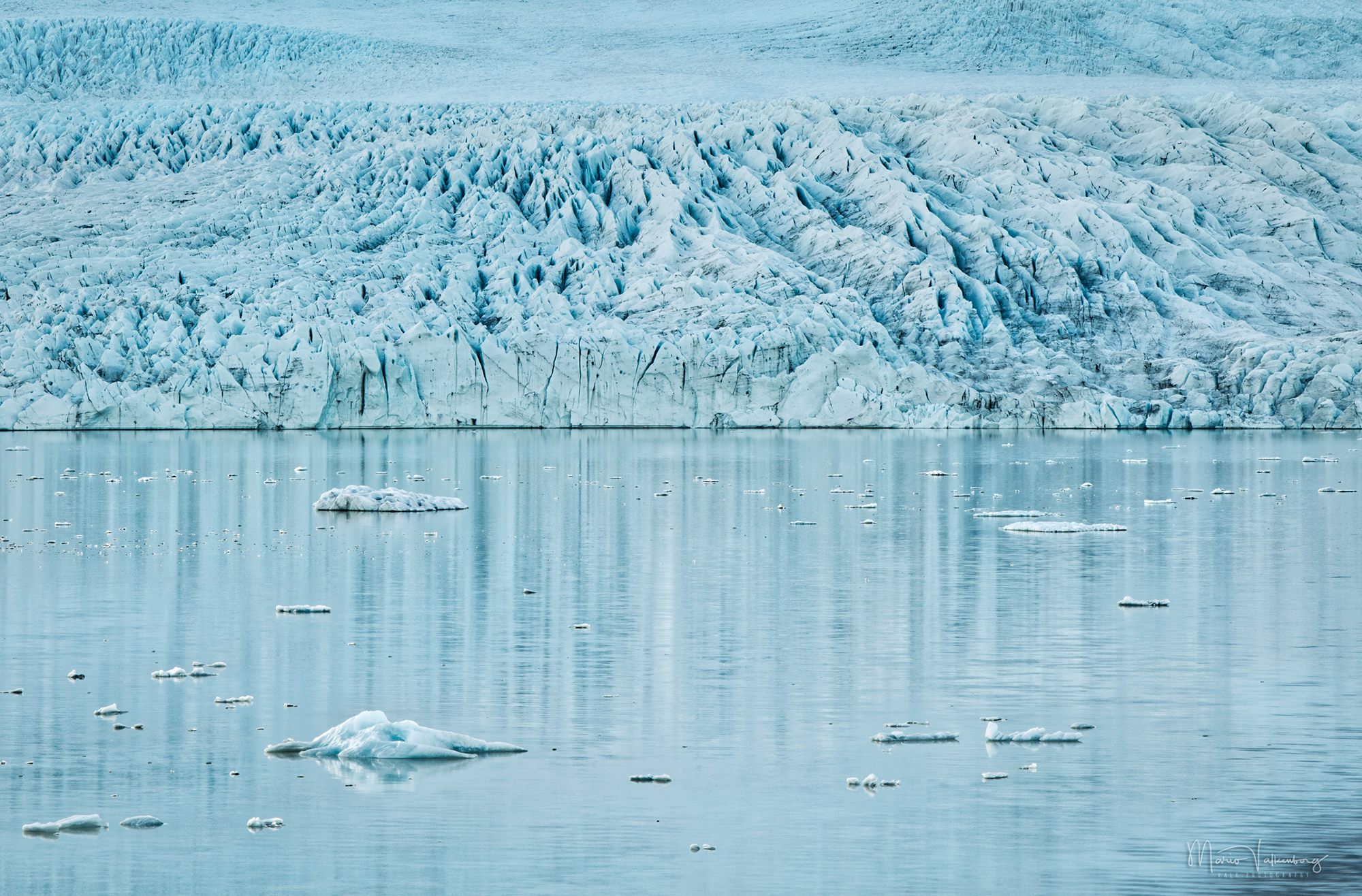 fjalls%C3%A1rl%C3%B3n-glacial-lagoon