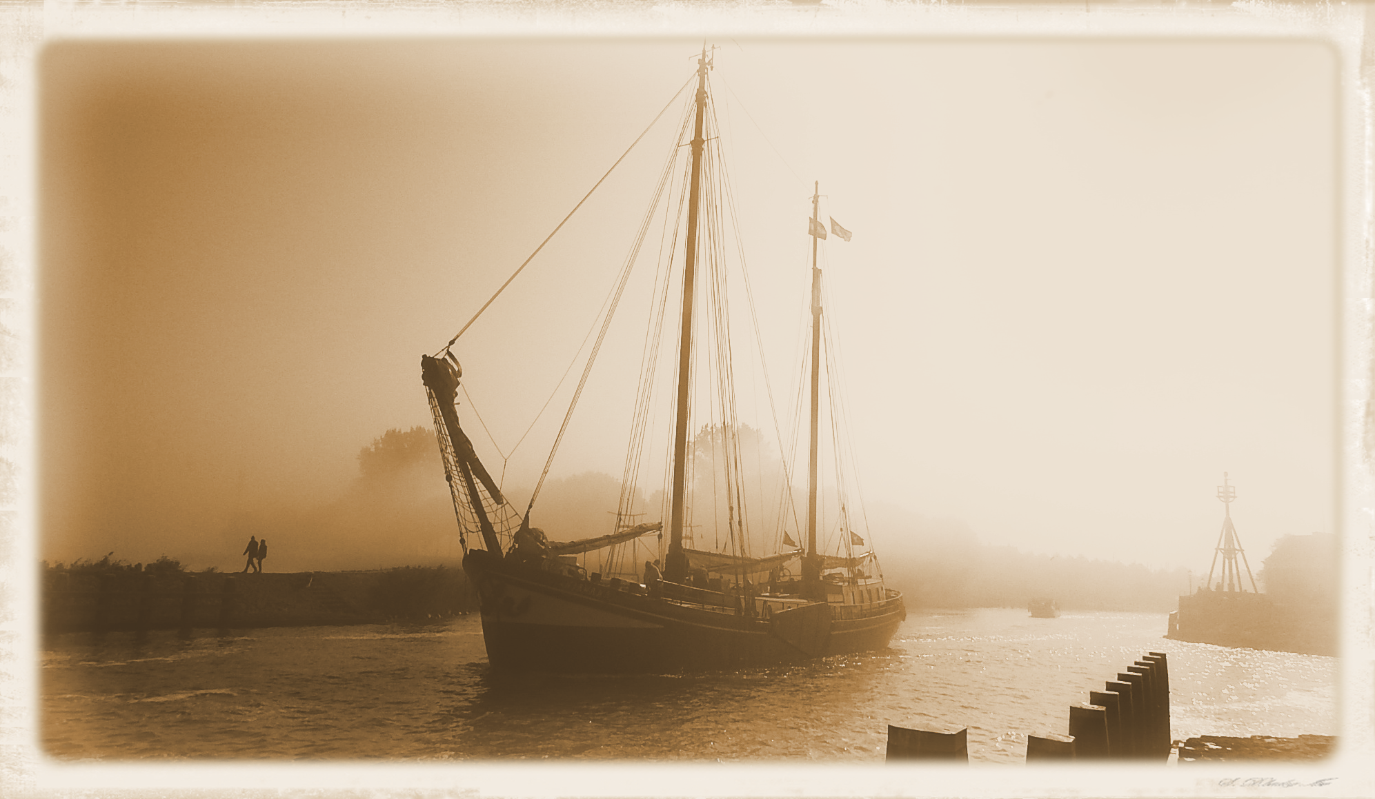 schip-in-de-mist