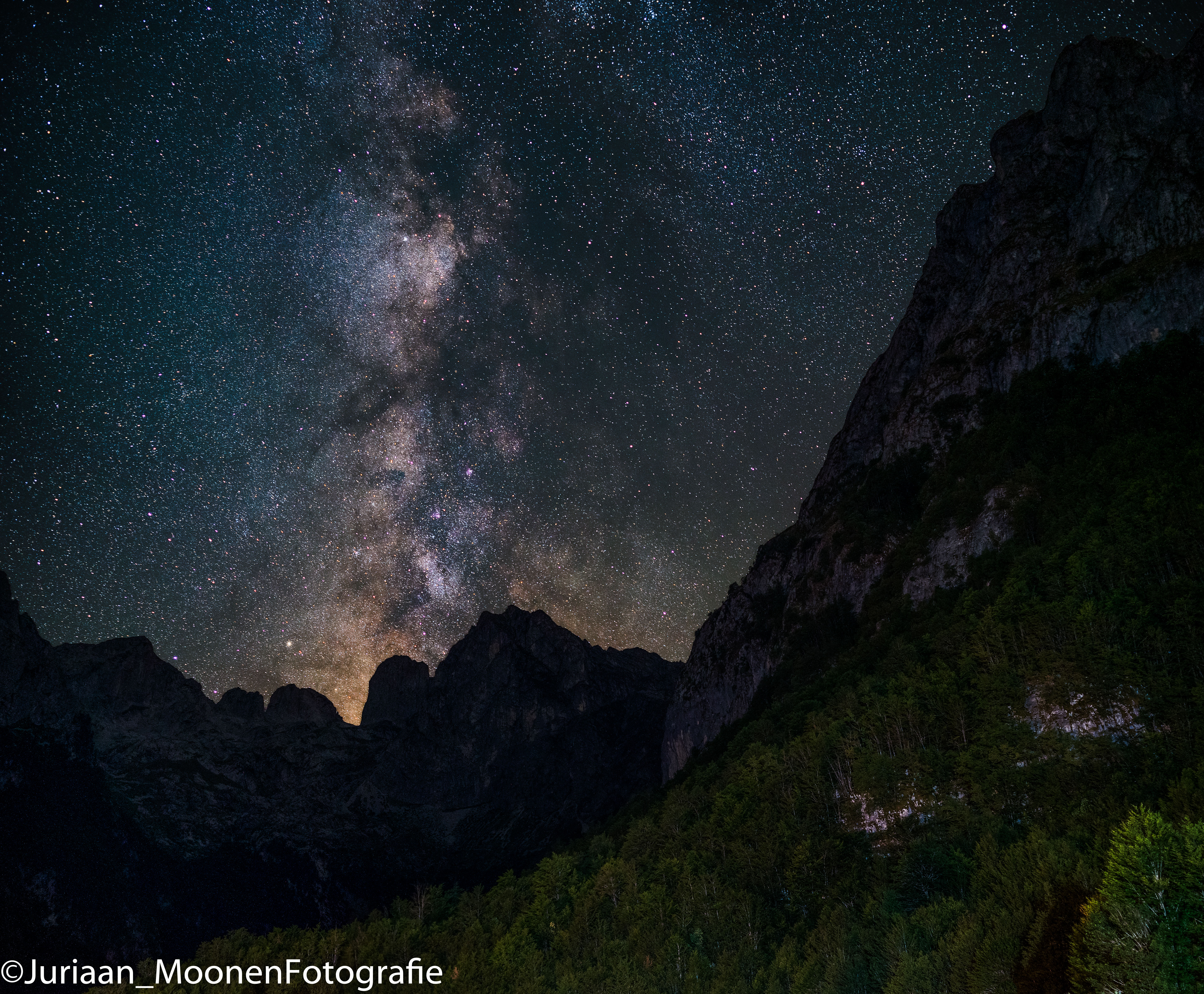 behind-the-mountains