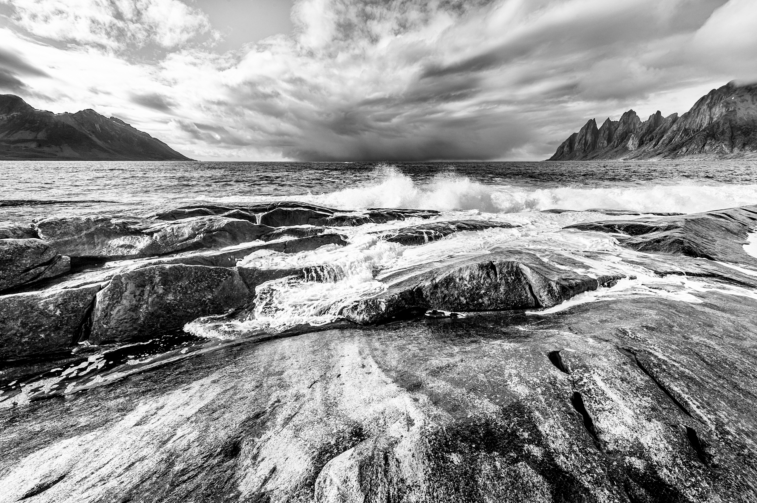 opkomende-storm-bij-tungeneset-noorwegen