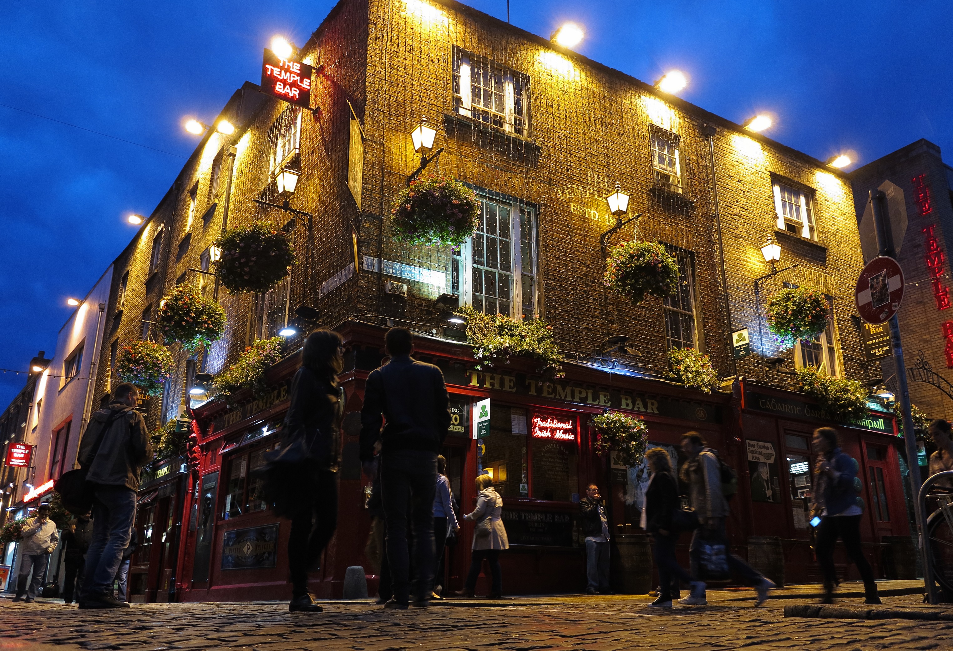 the-temple-bar-dublin-ireland