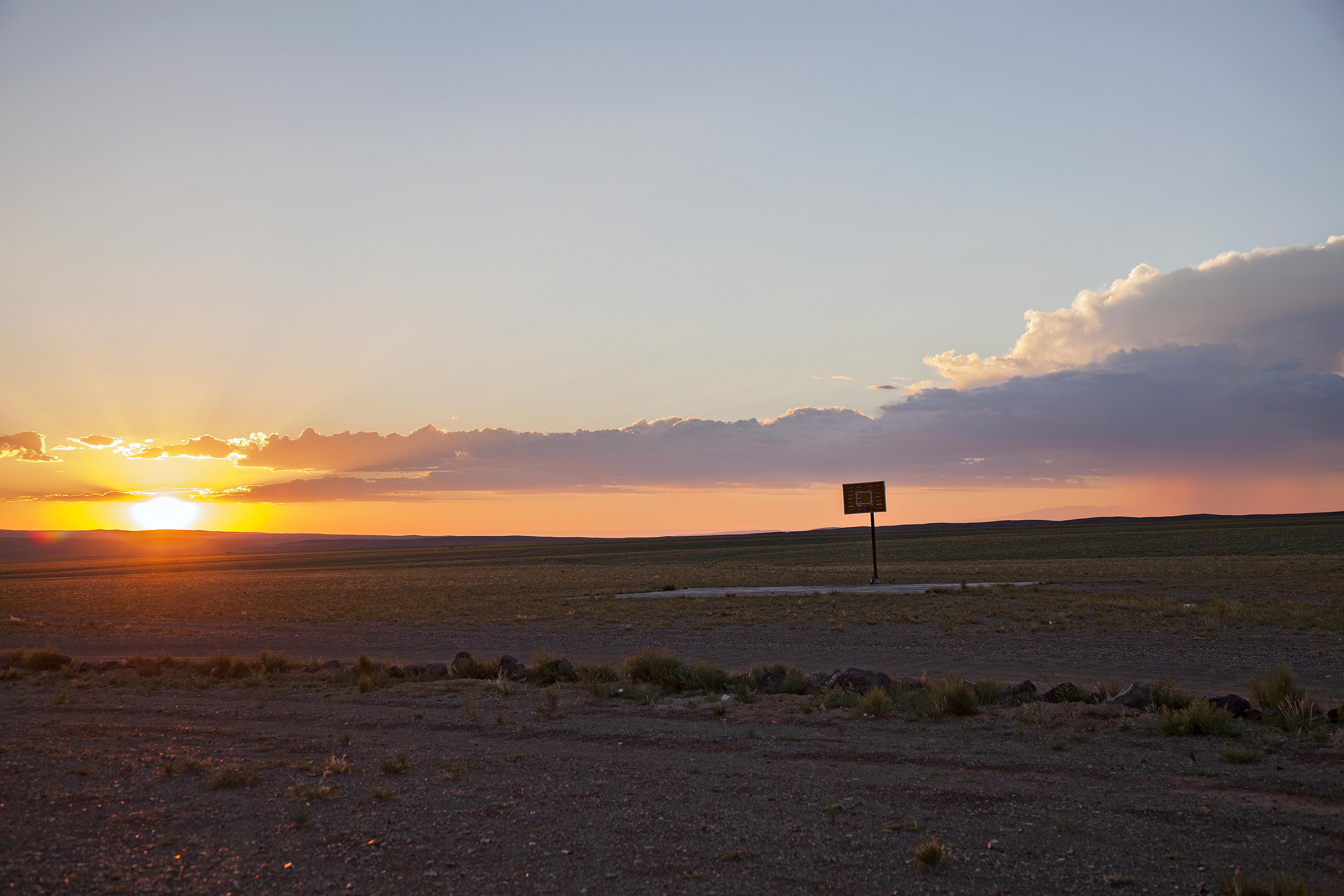 zonsopgang-op-de-steppen-in-mongolie