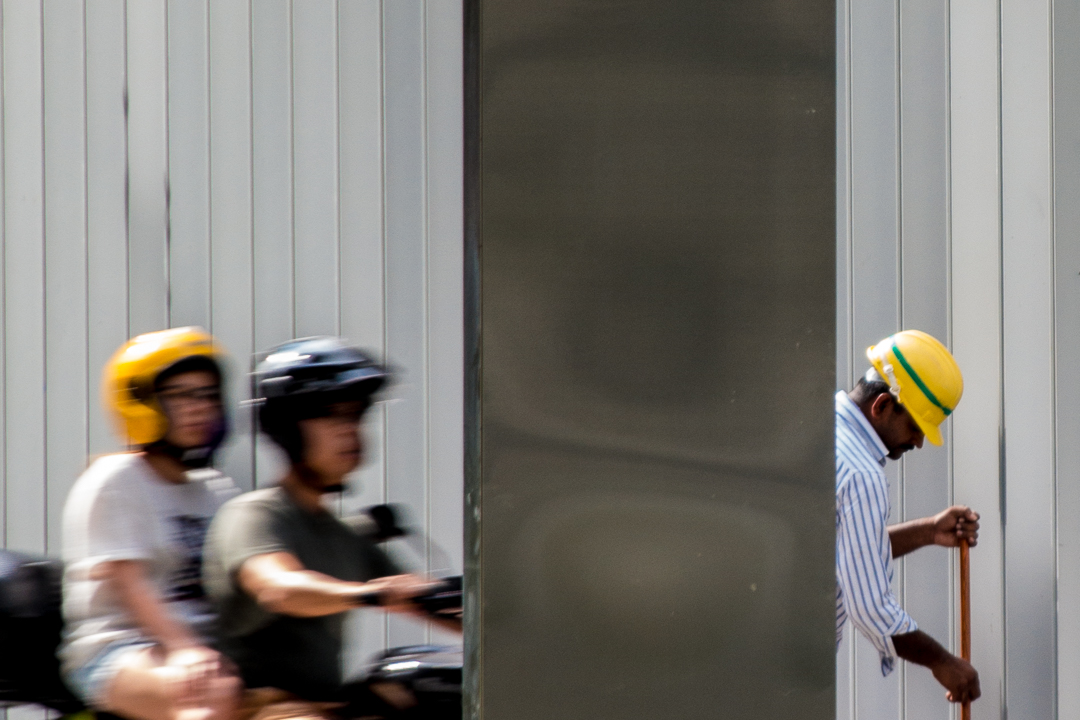 do-not-work-and-drive-at-the-same-time