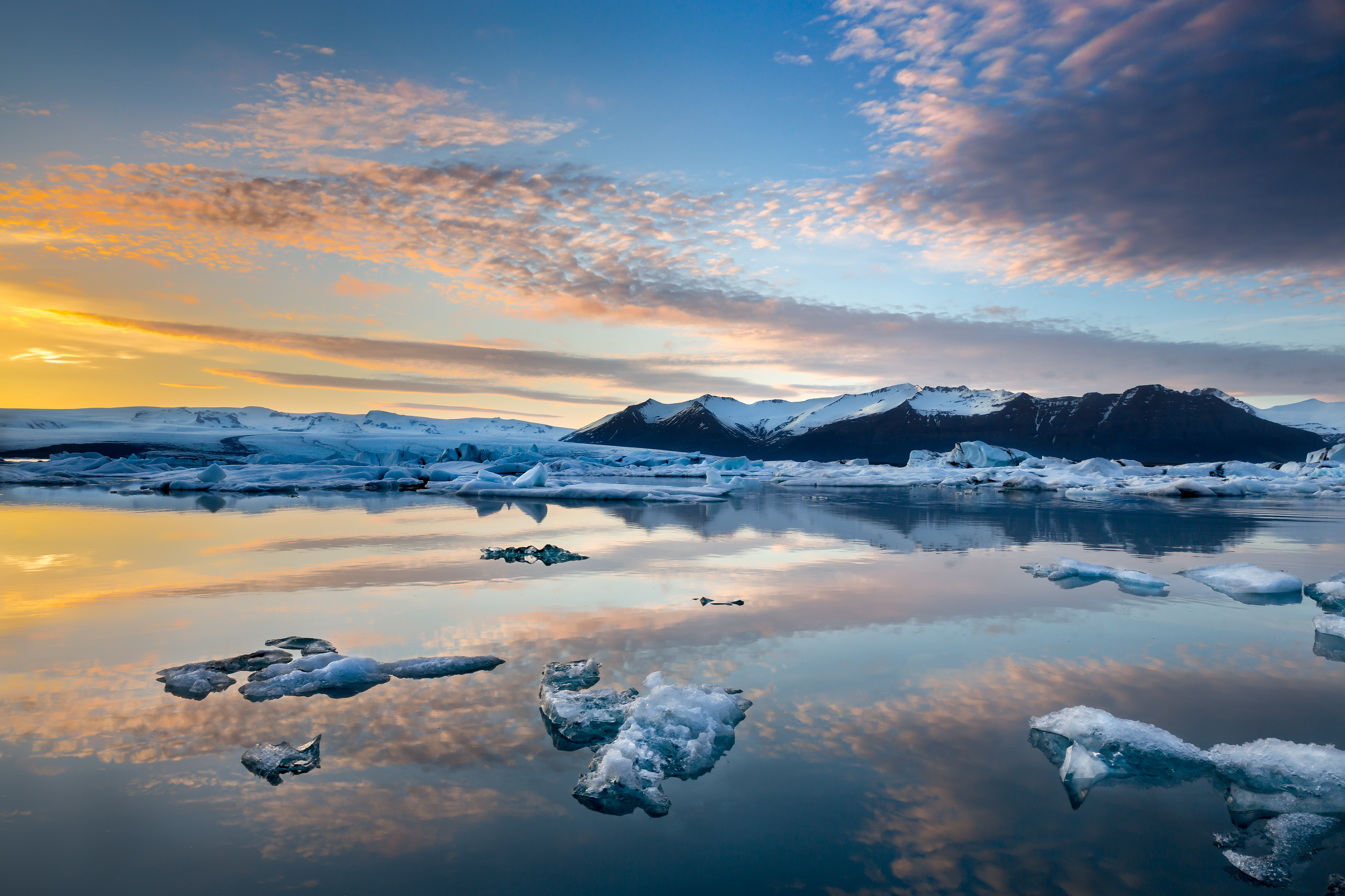 jokulsarlon-sunset