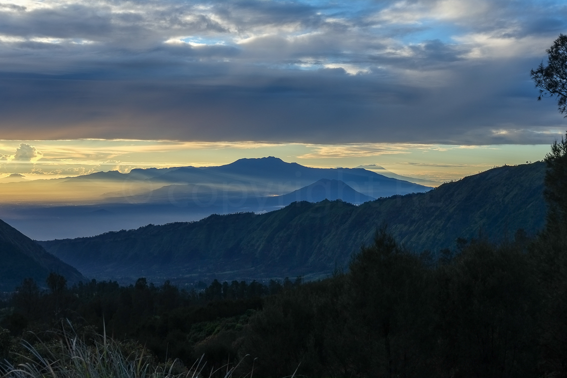 beautifull-wake-up-in-the-mountains