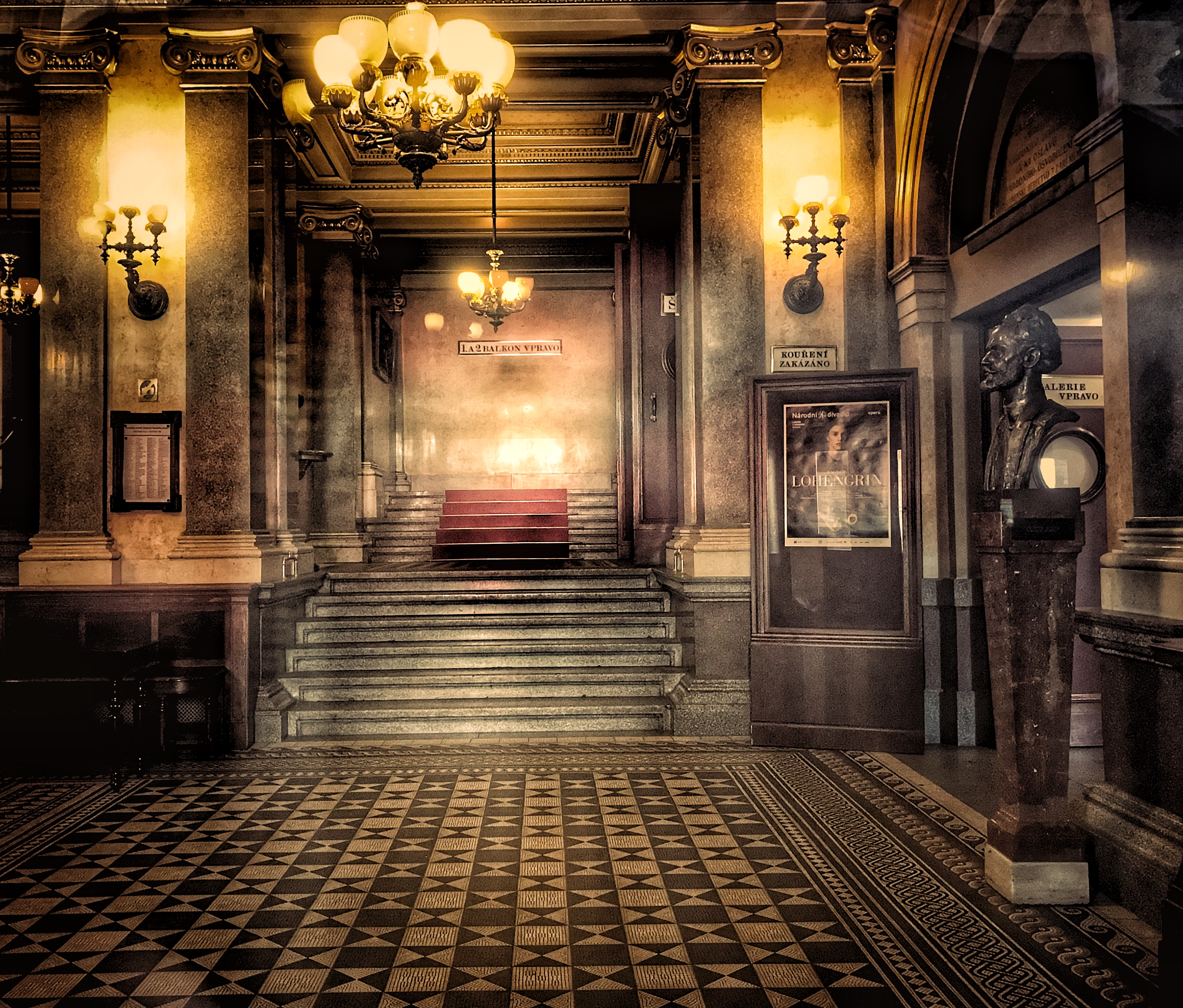 nationaal-theater-in-praag