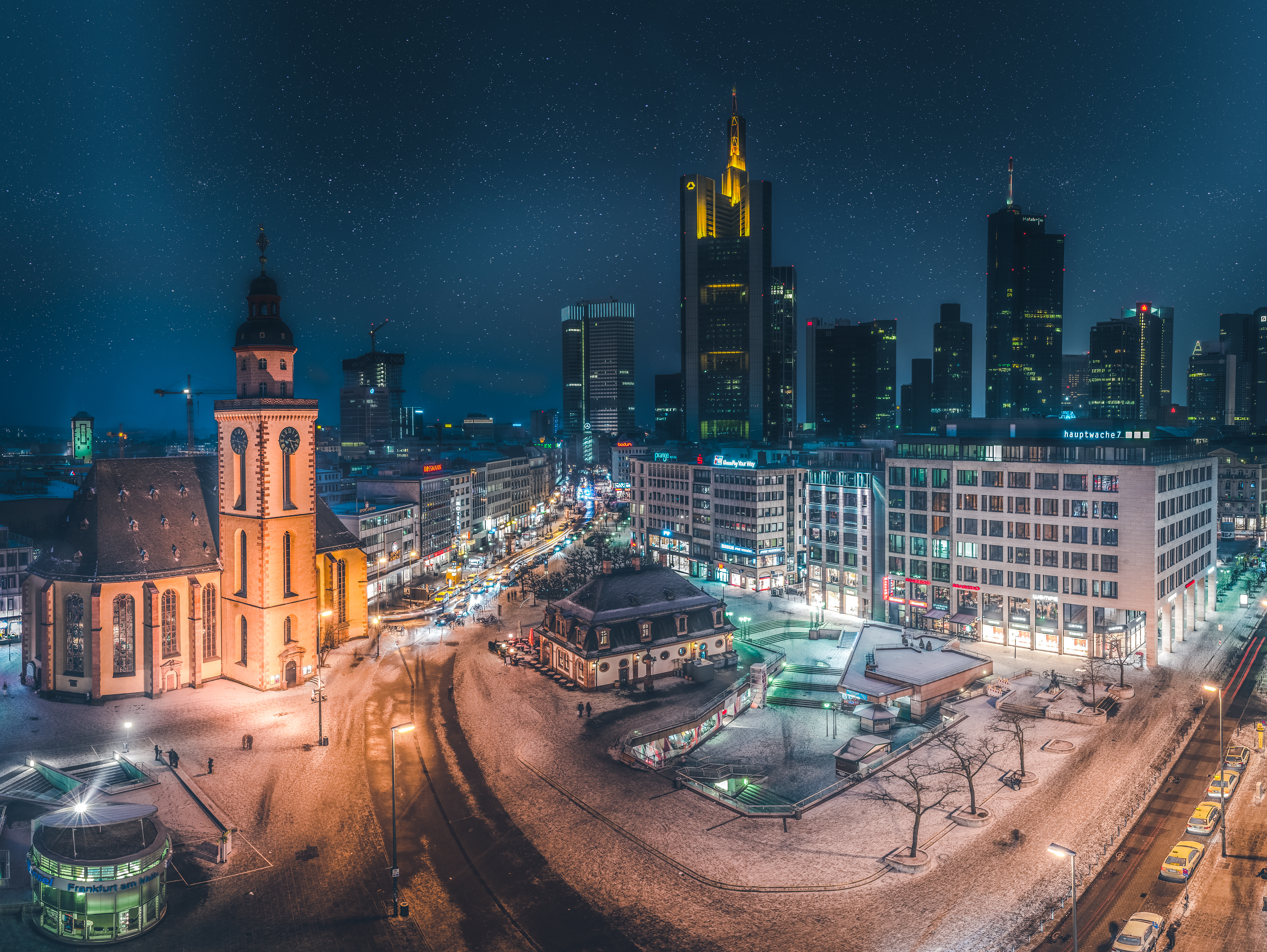 frankfurt-skyline-under-the-stars