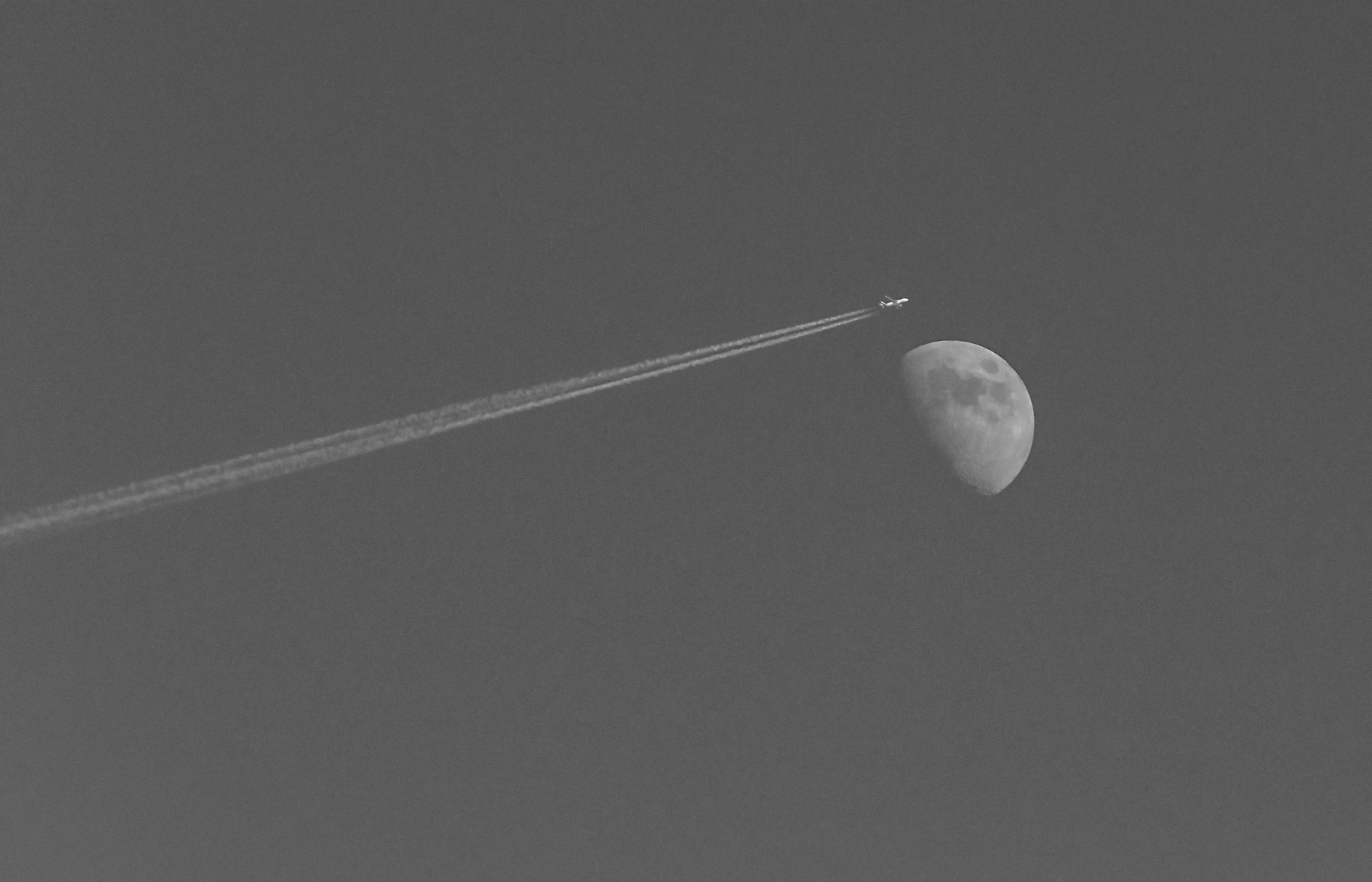 fly-me-to-the-moon-2