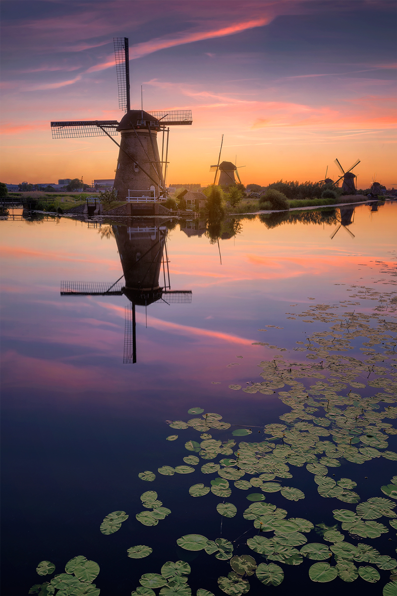 fiery-kinderdijk