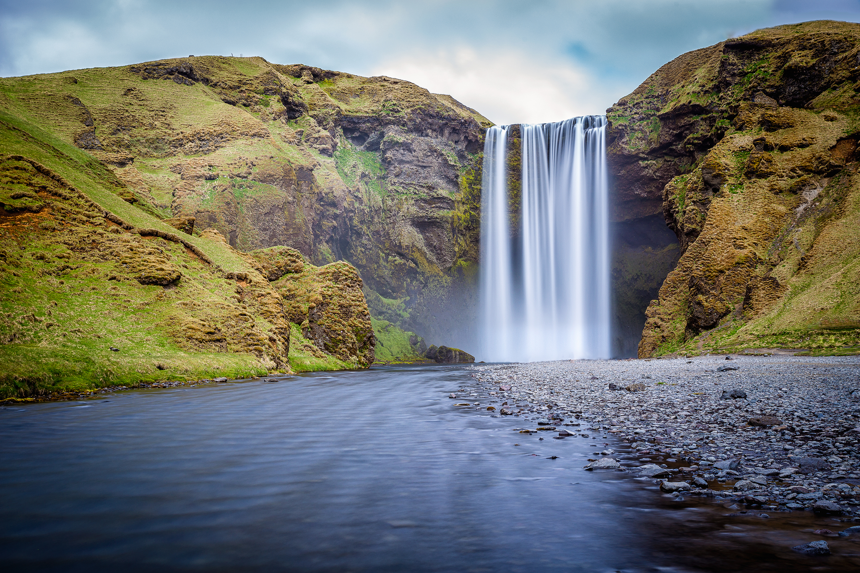 skogafoss-ijsland-2
