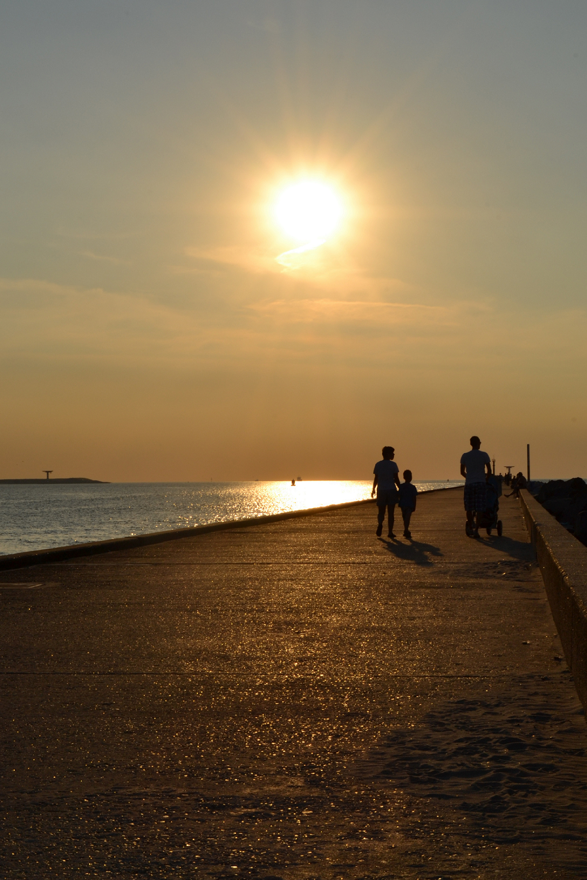zonsondergang-aan-zee