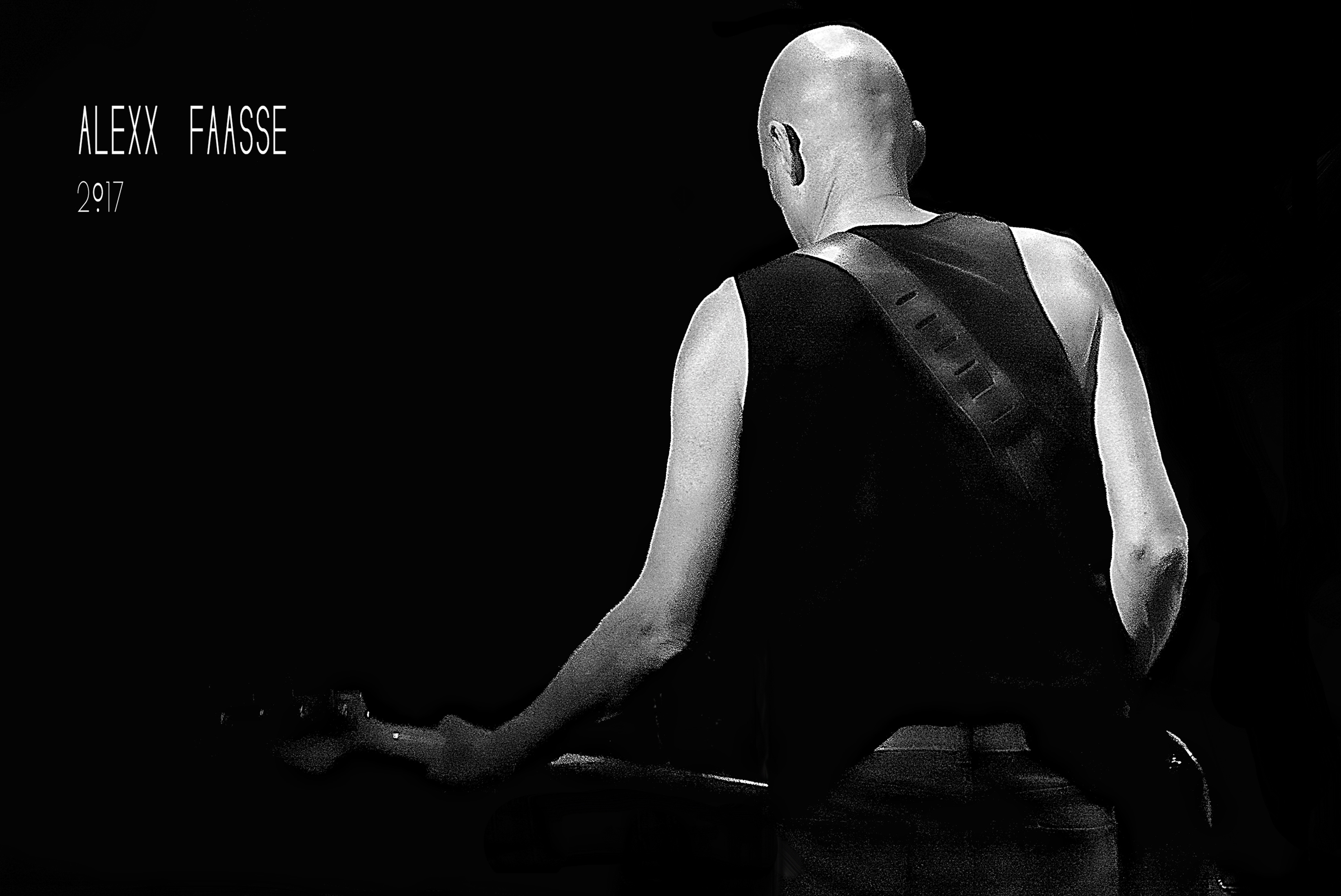 silhouet-van-de-bassist-van-de-band-spasmodique