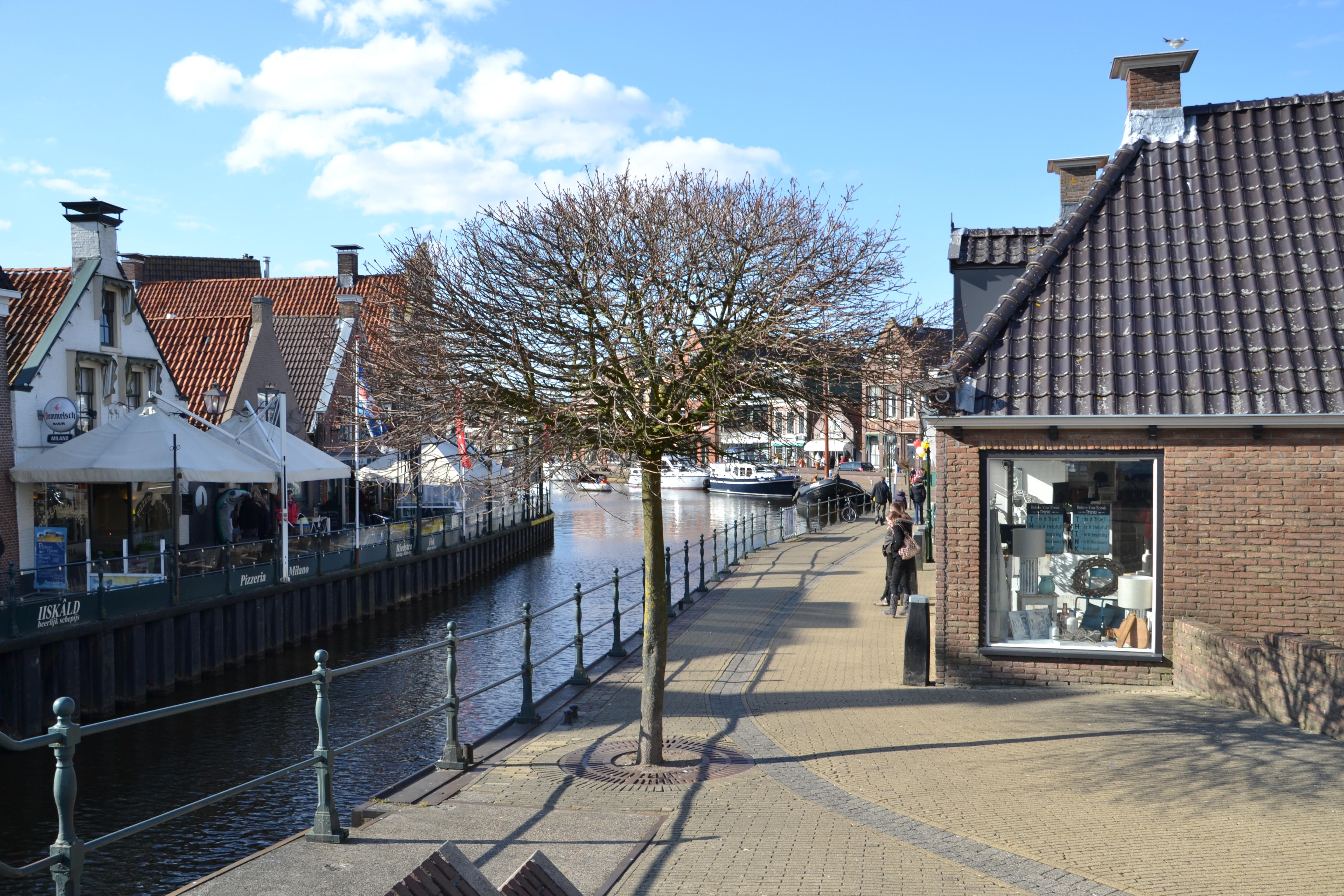 een-straatje-aan-het-dok