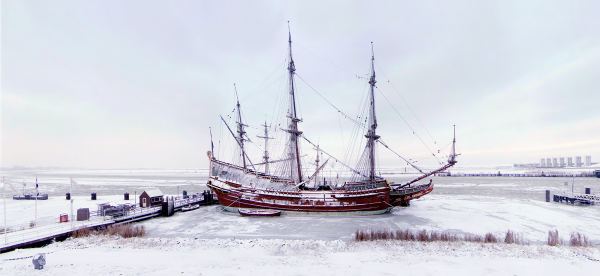 batavia-vast-in-het-ijs