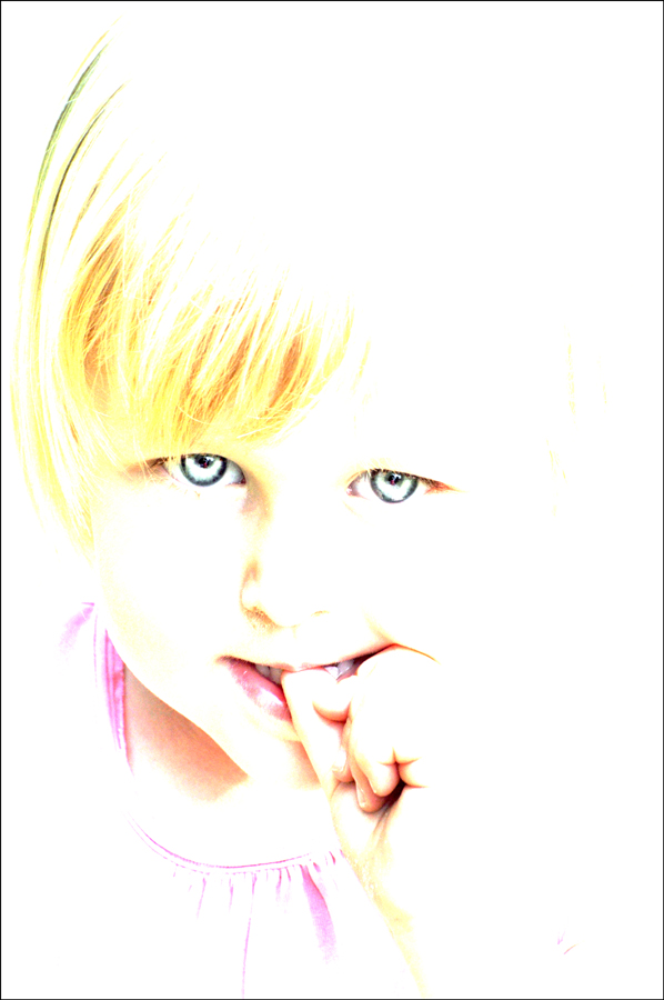 aurelie-in-high-key-0