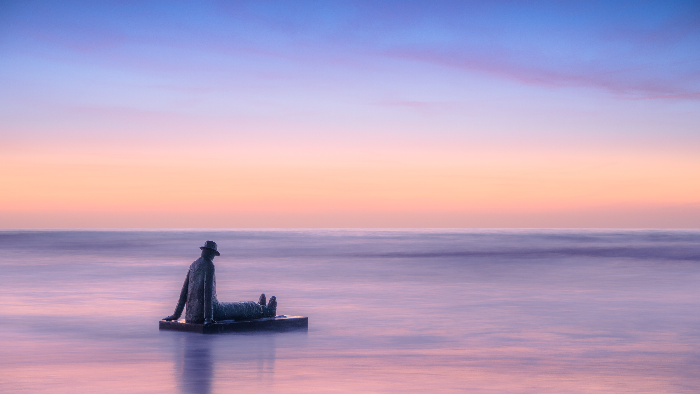 de-zee-die-grote-beeldhouwer