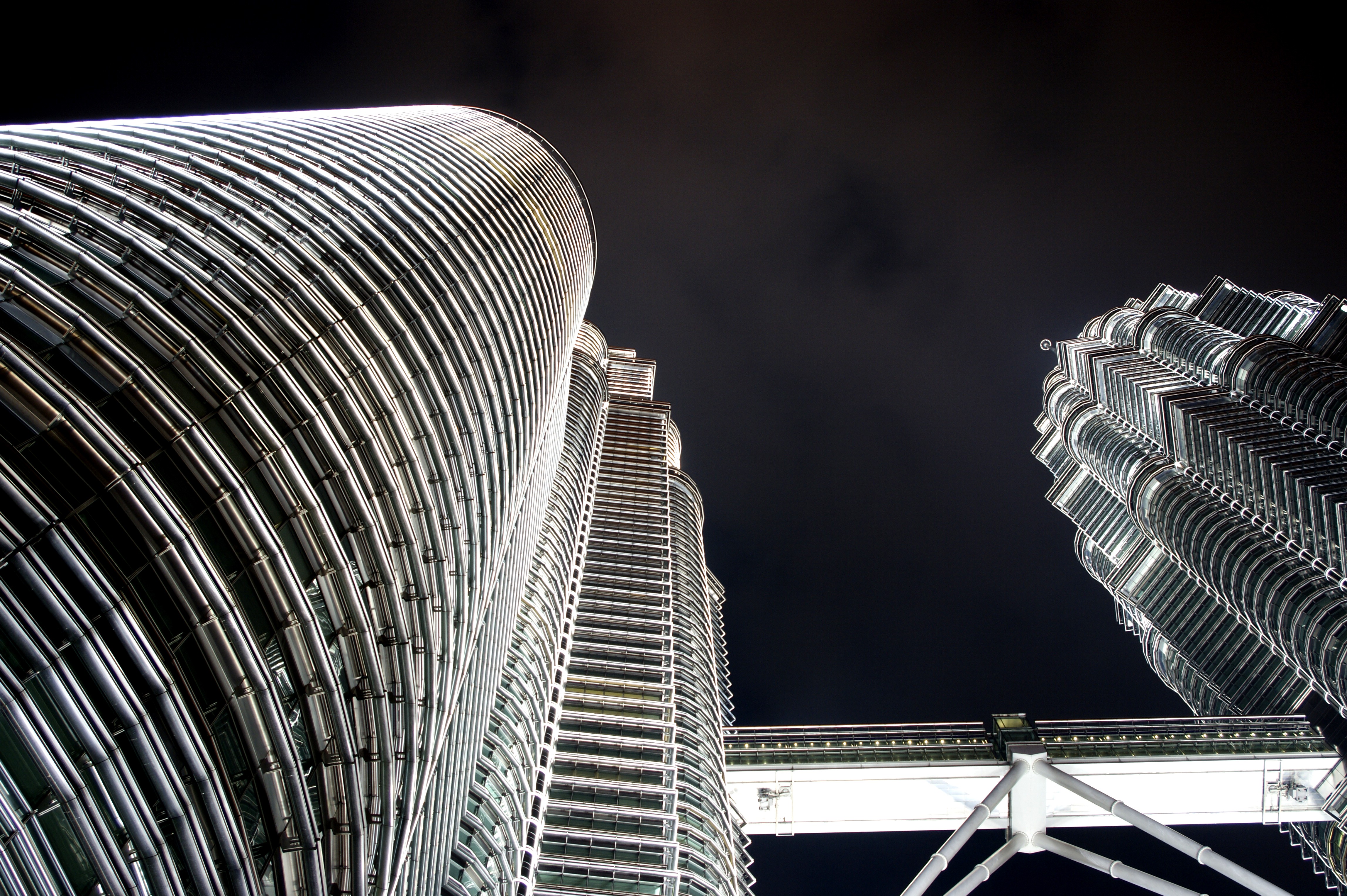 petronas-towers-kuala-lumpur-malaysia