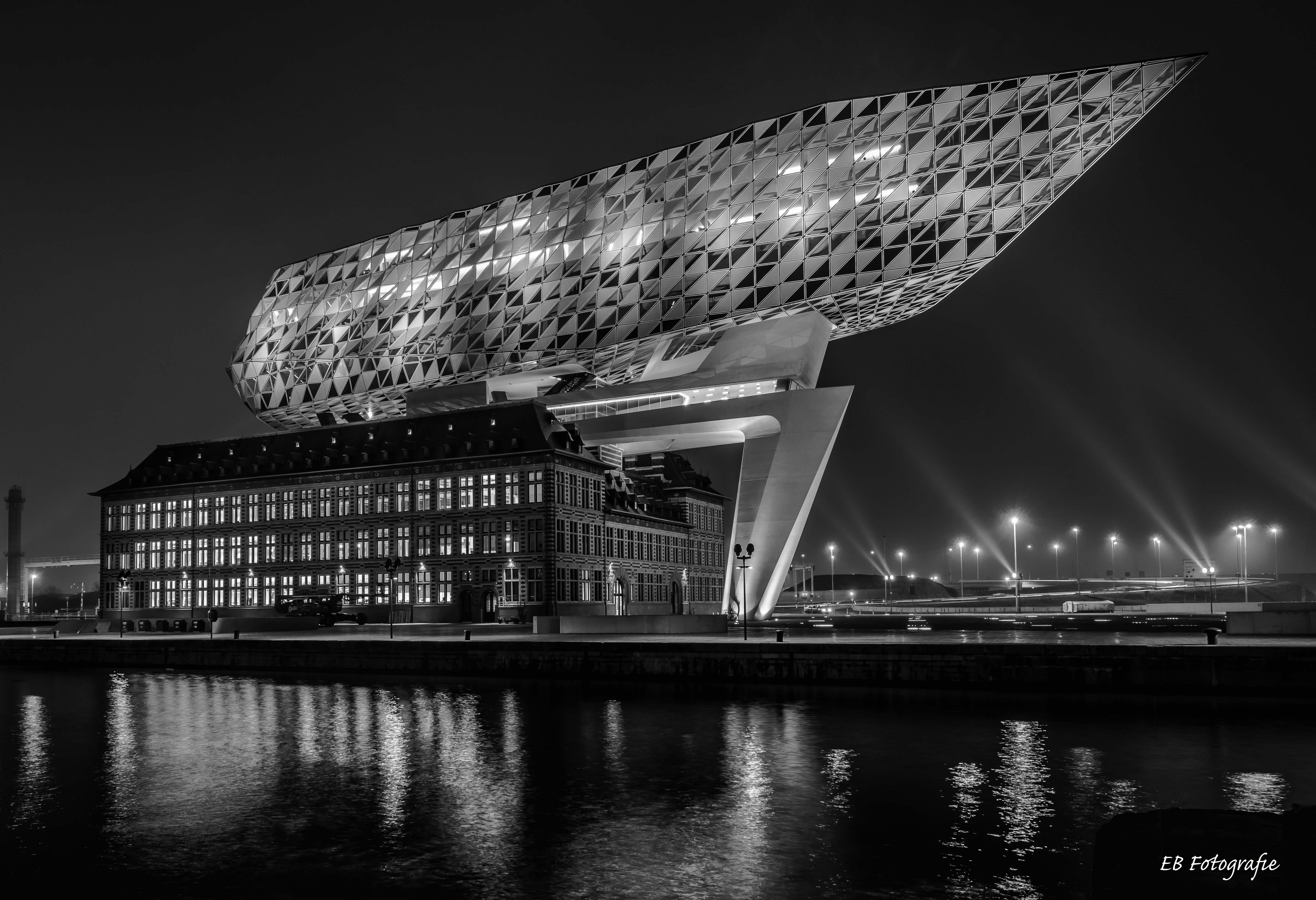 nieuw-havenhuis-antwerpen-1