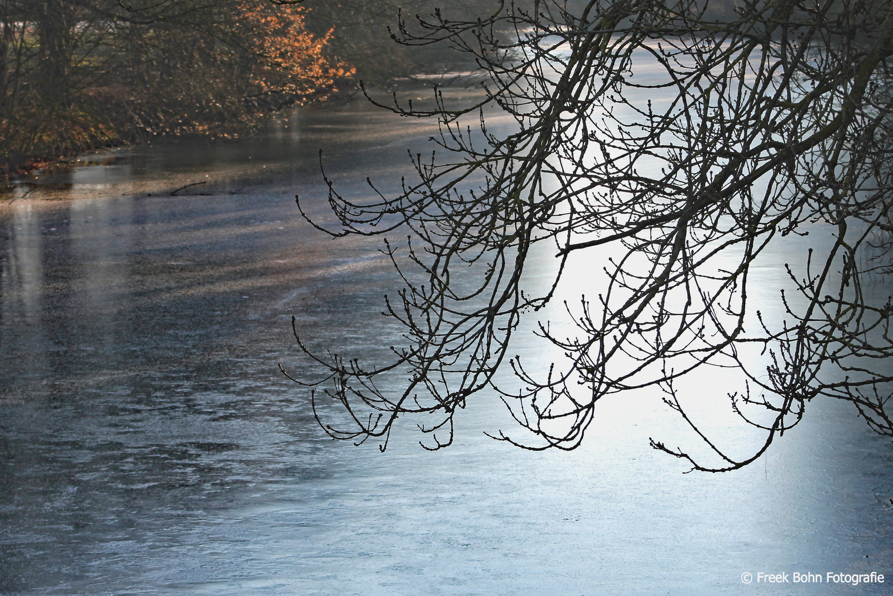 ijs-in-gracht-rondom-fort-everdingen