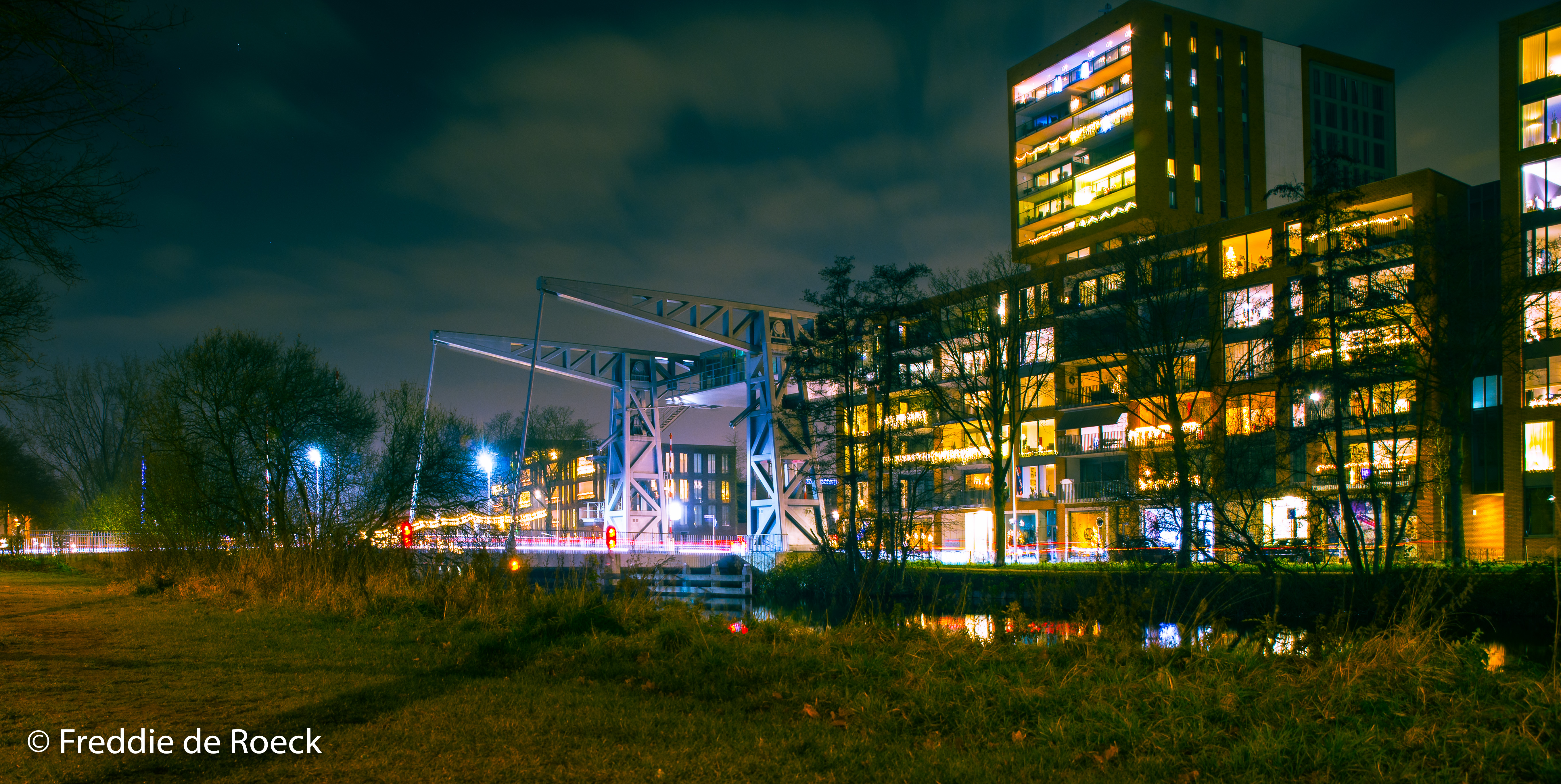 piushaven-tilburg-in-de-avond