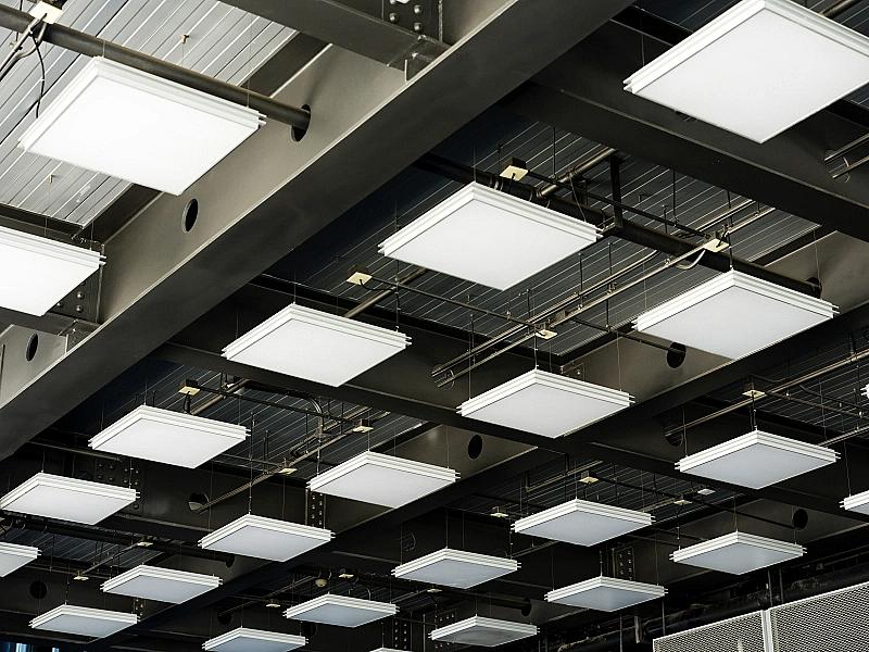 waarom-led-panelen-de-norm-zijn-geworden-op-kantoor