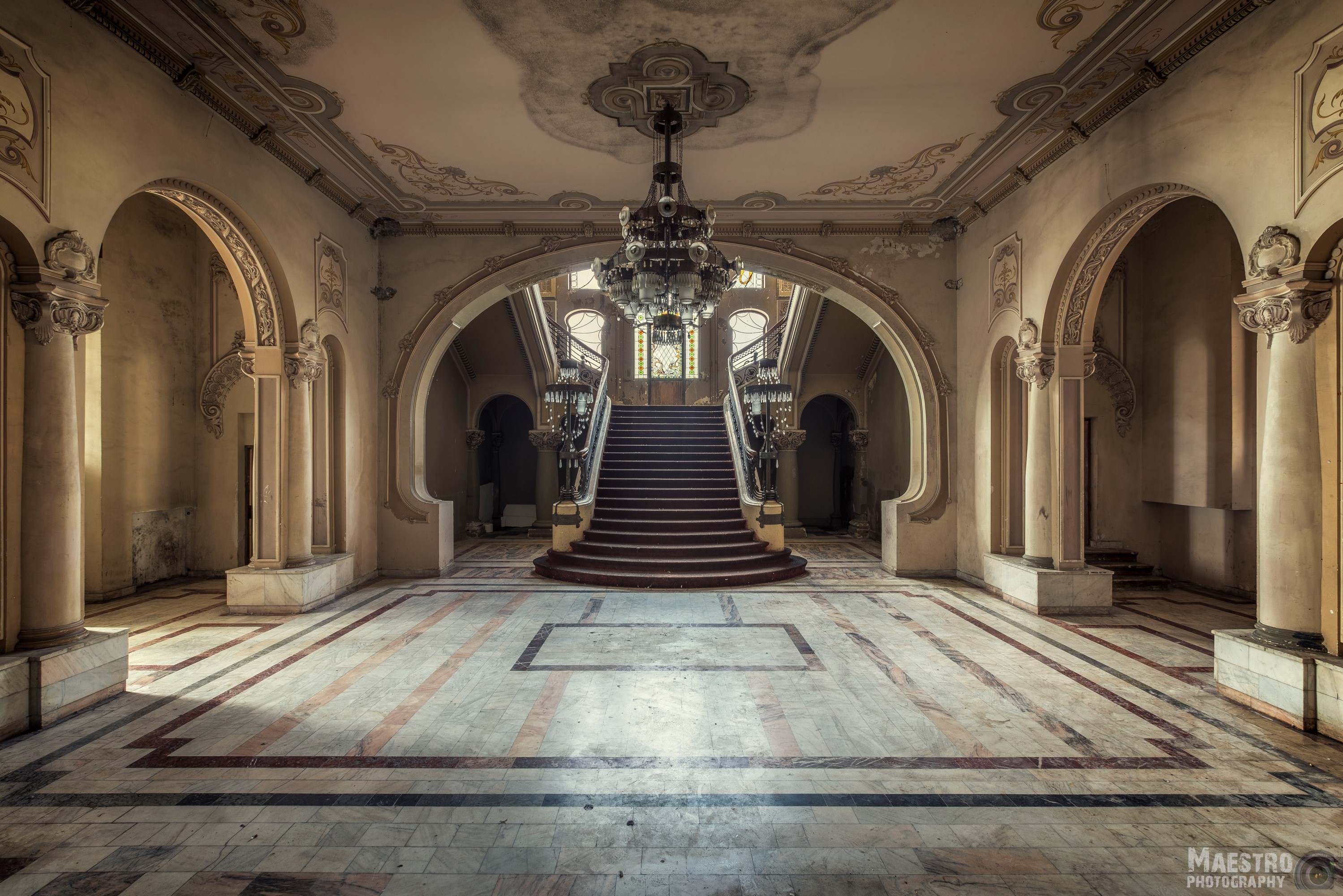 entrance-extravaganza