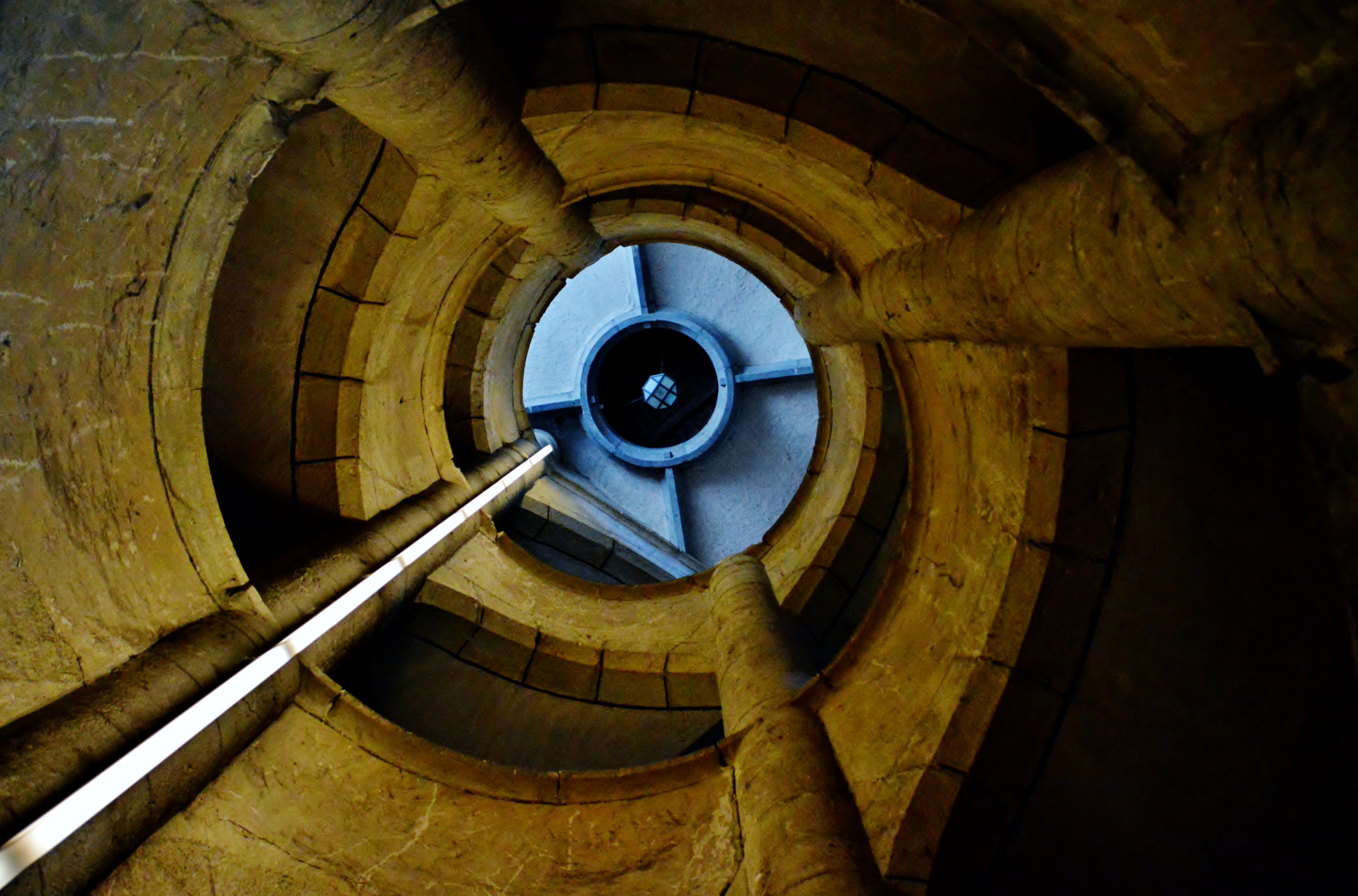 trap-in-een-kasteel-in-zwitserland