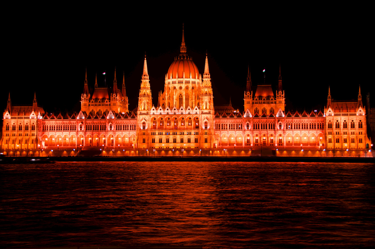 budapest-by-night