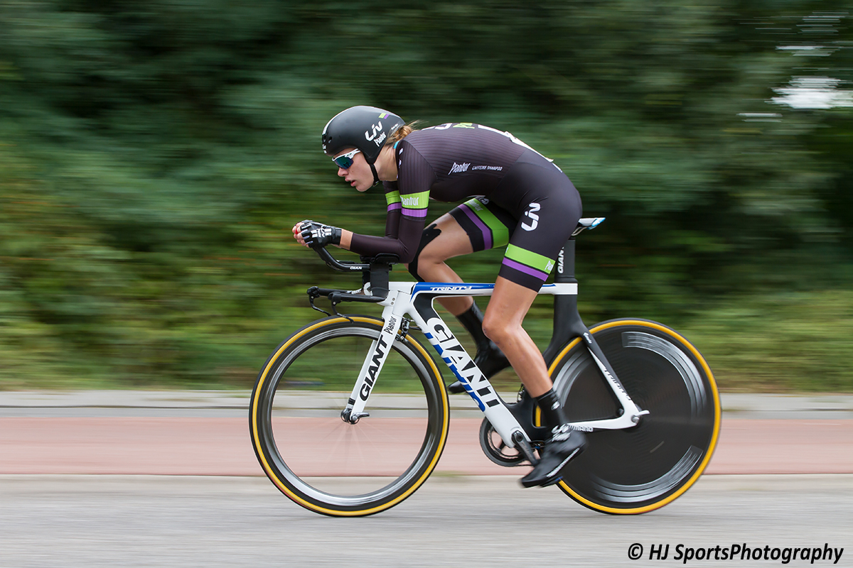 wielrenster-kyara-stijns