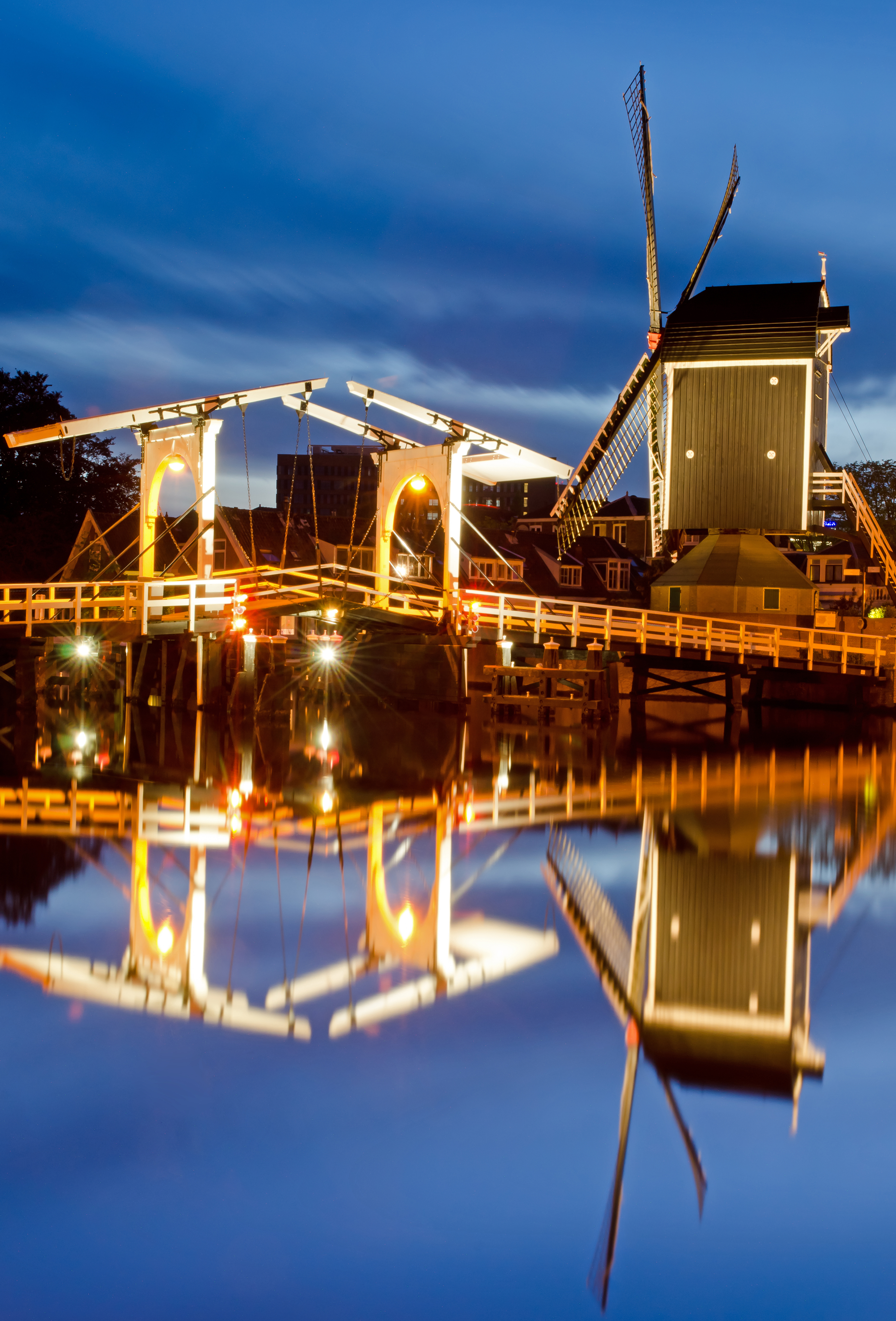 rembrandtbrug-en-molen-de-put
