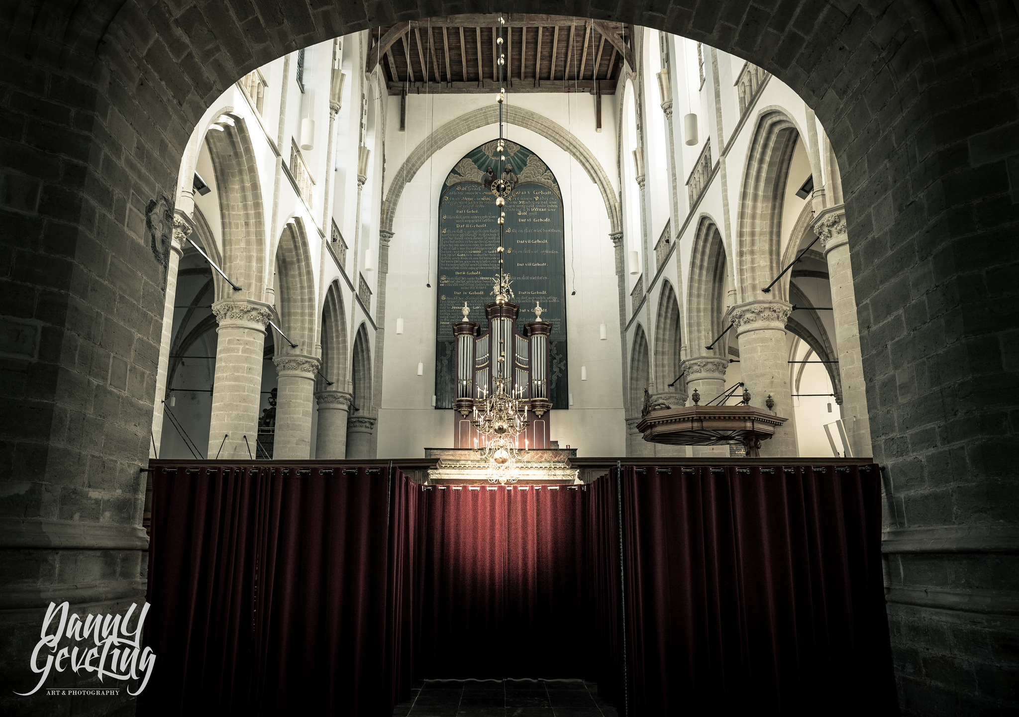 het-licht-in-de-kerk