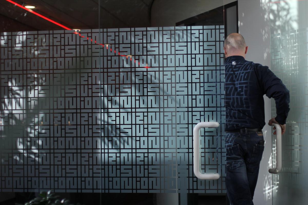 odin-groep-versterkt-positie-in-zuid-nederland-en-belgie-met-overname-2invision-managed-services