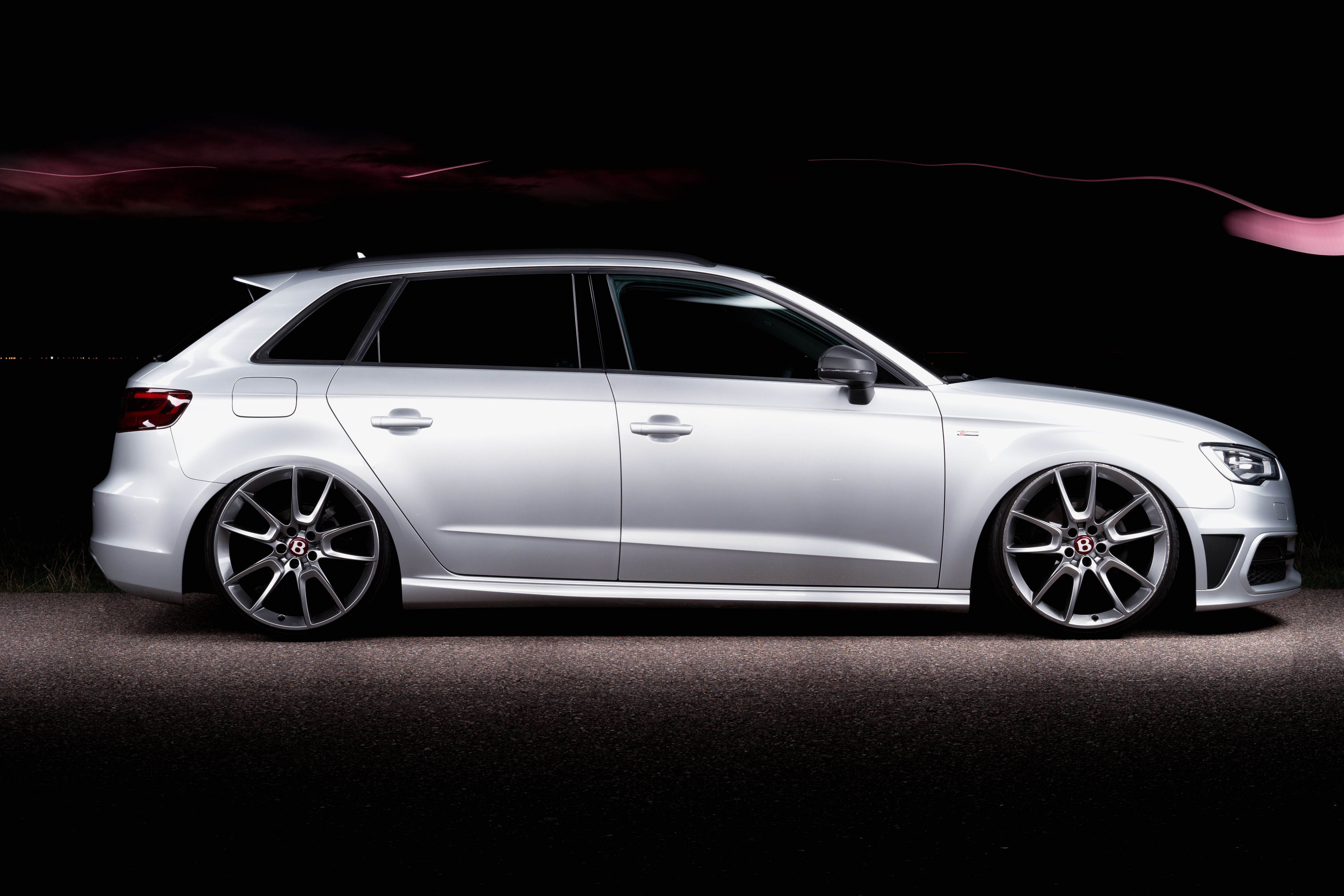 purple-streaks-of-light