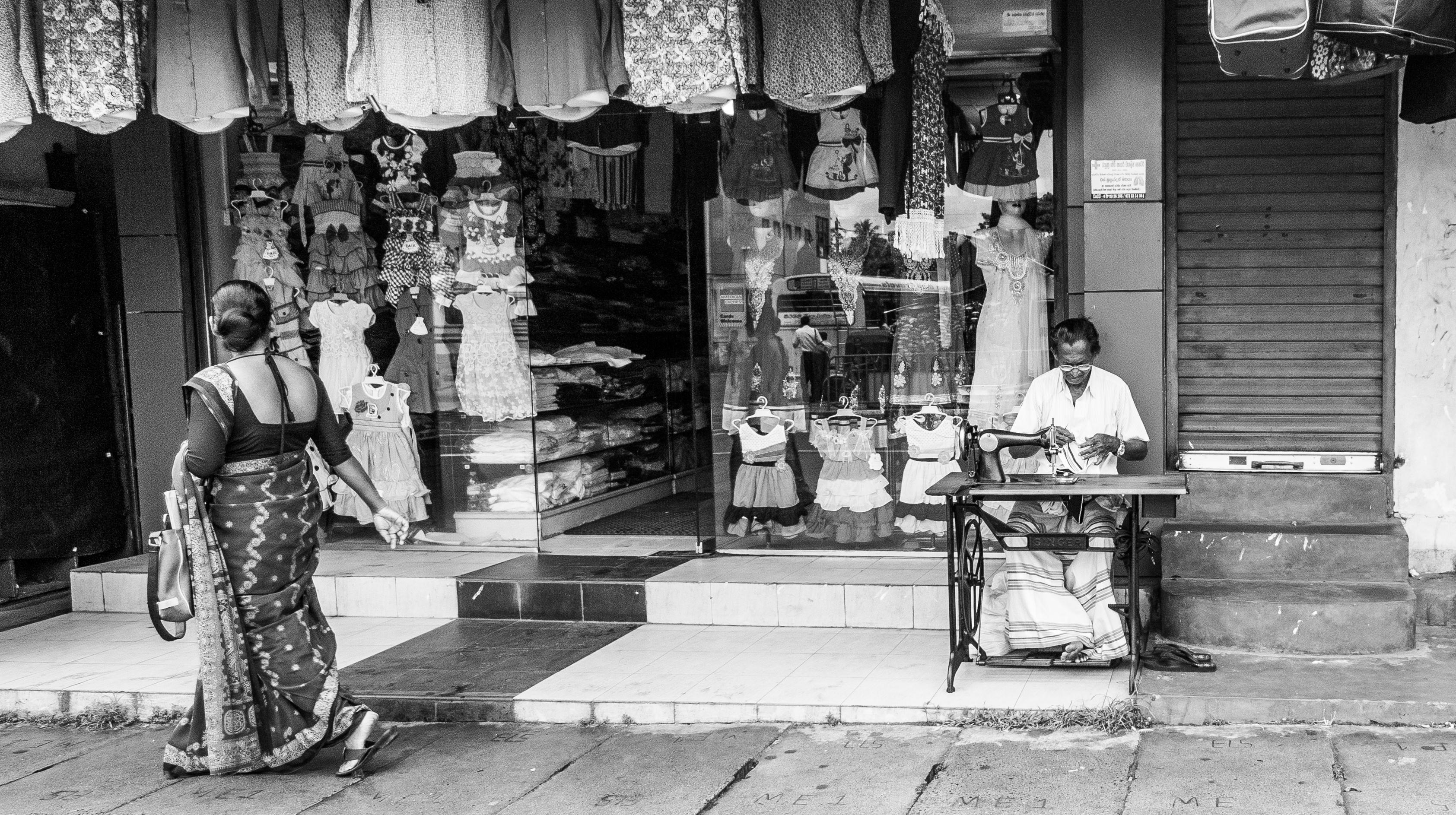 een-kleermaker-in-sri-lanka