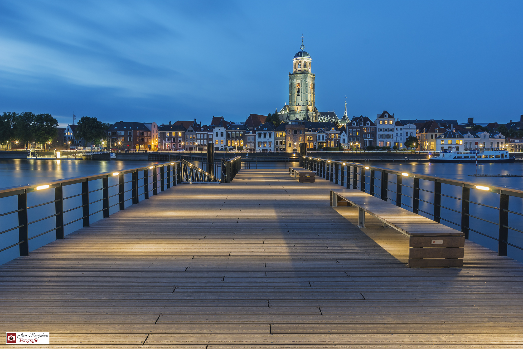 deventer-at-night-1
