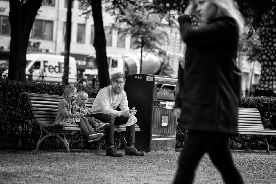 vader-voert-junkfood