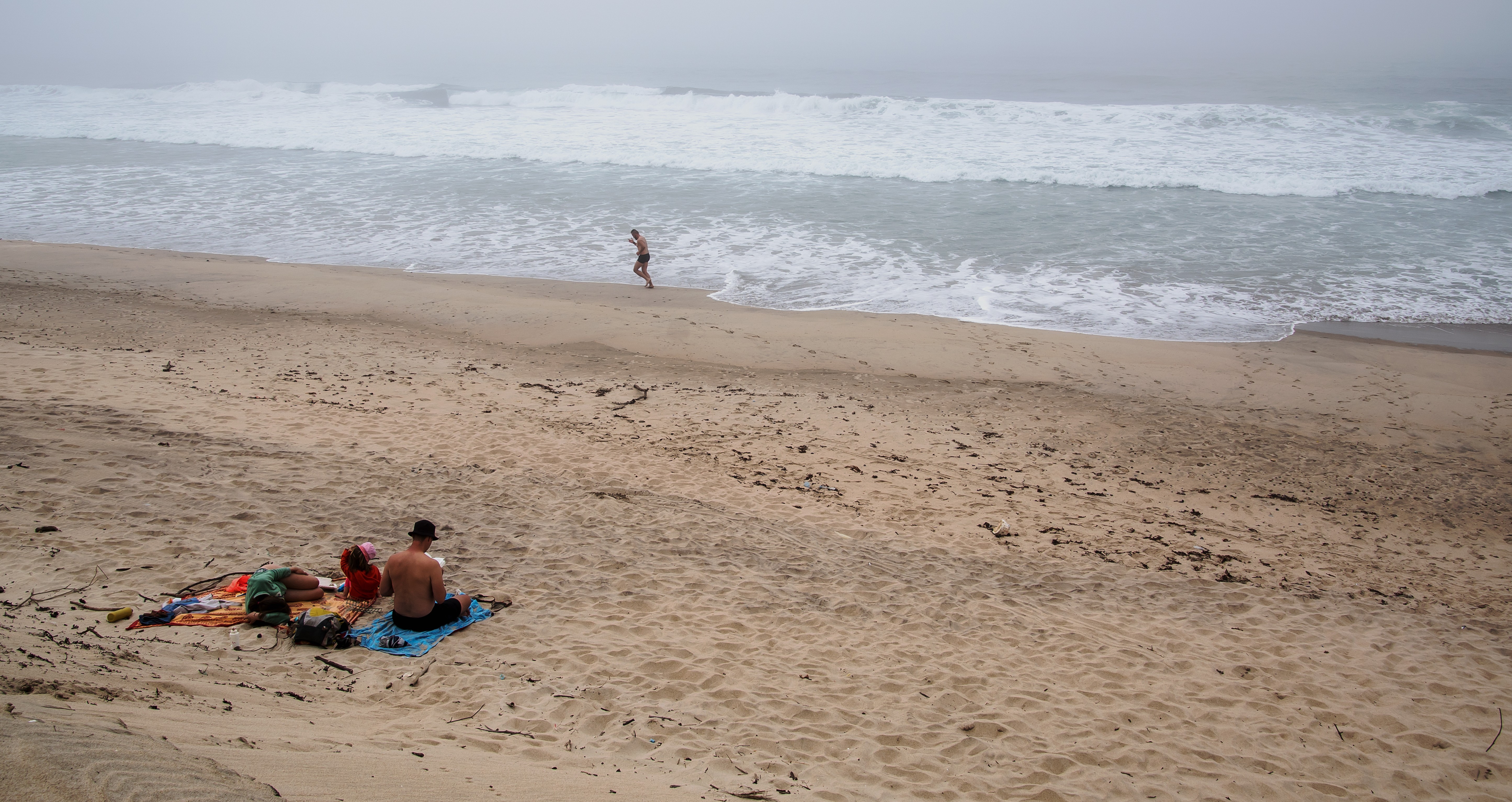 aan-zee-in-p%C3%B3voa-de-varzim-portugal