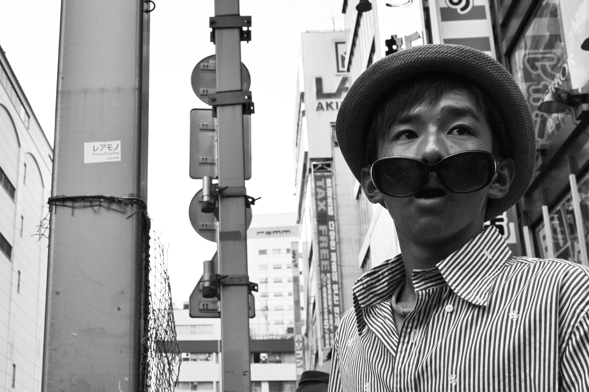 tokyo-moustache
