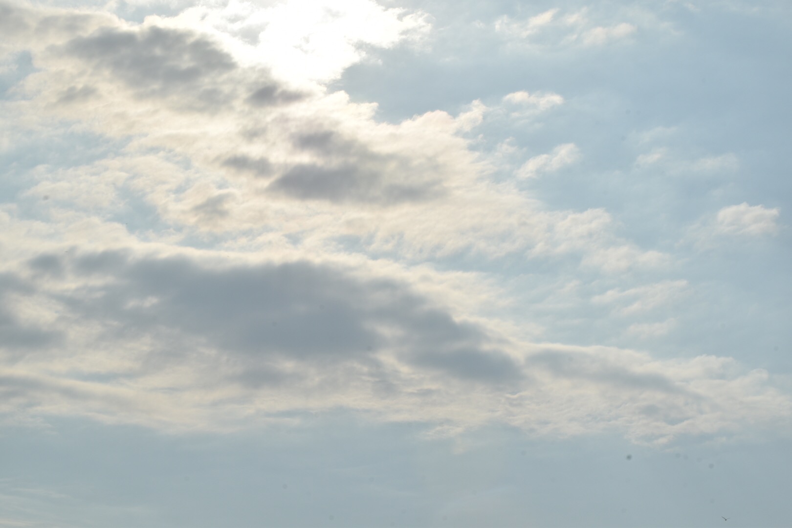 licht-achter-de-wolken